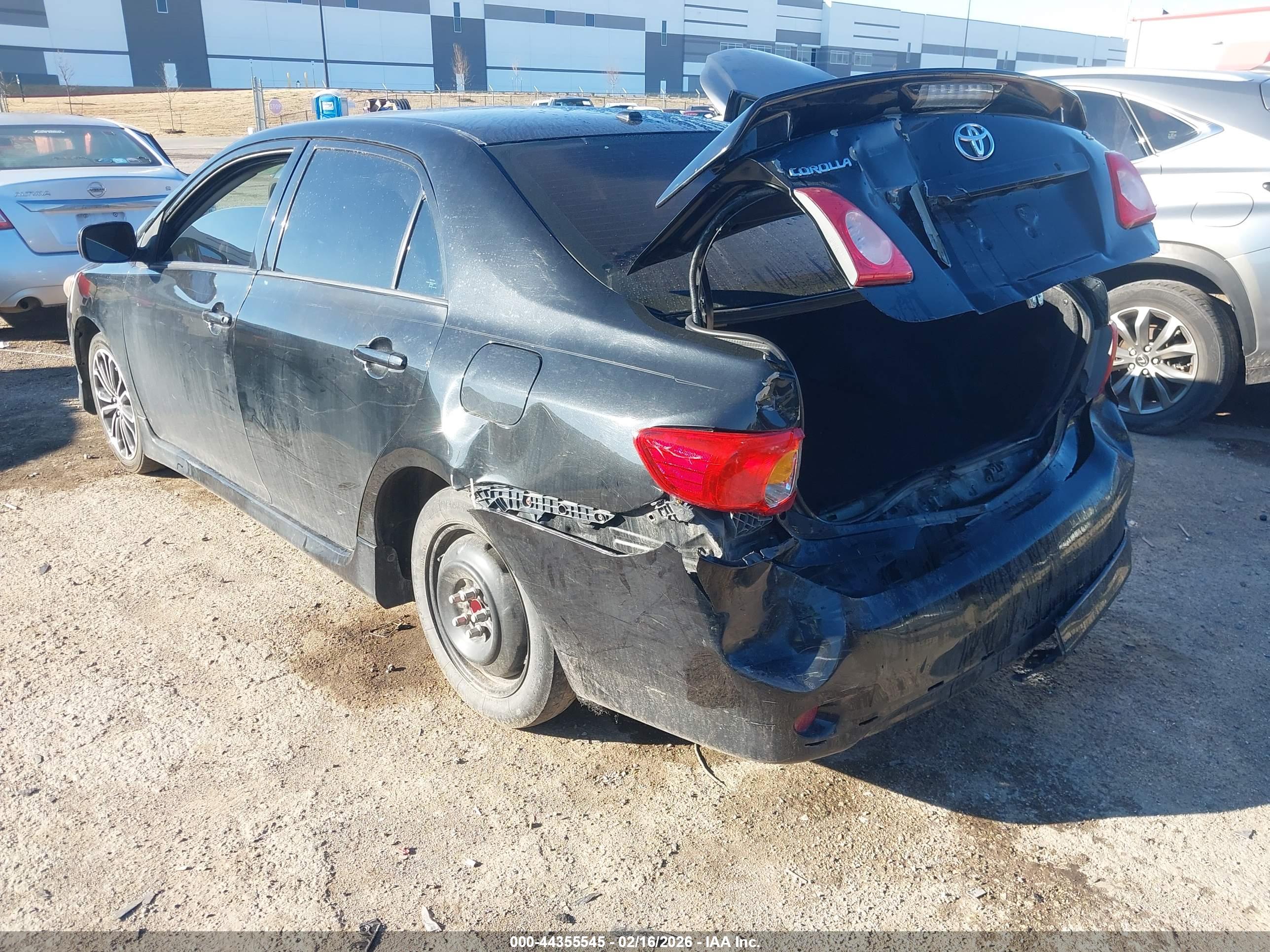TOYOTA COROLLA image 3