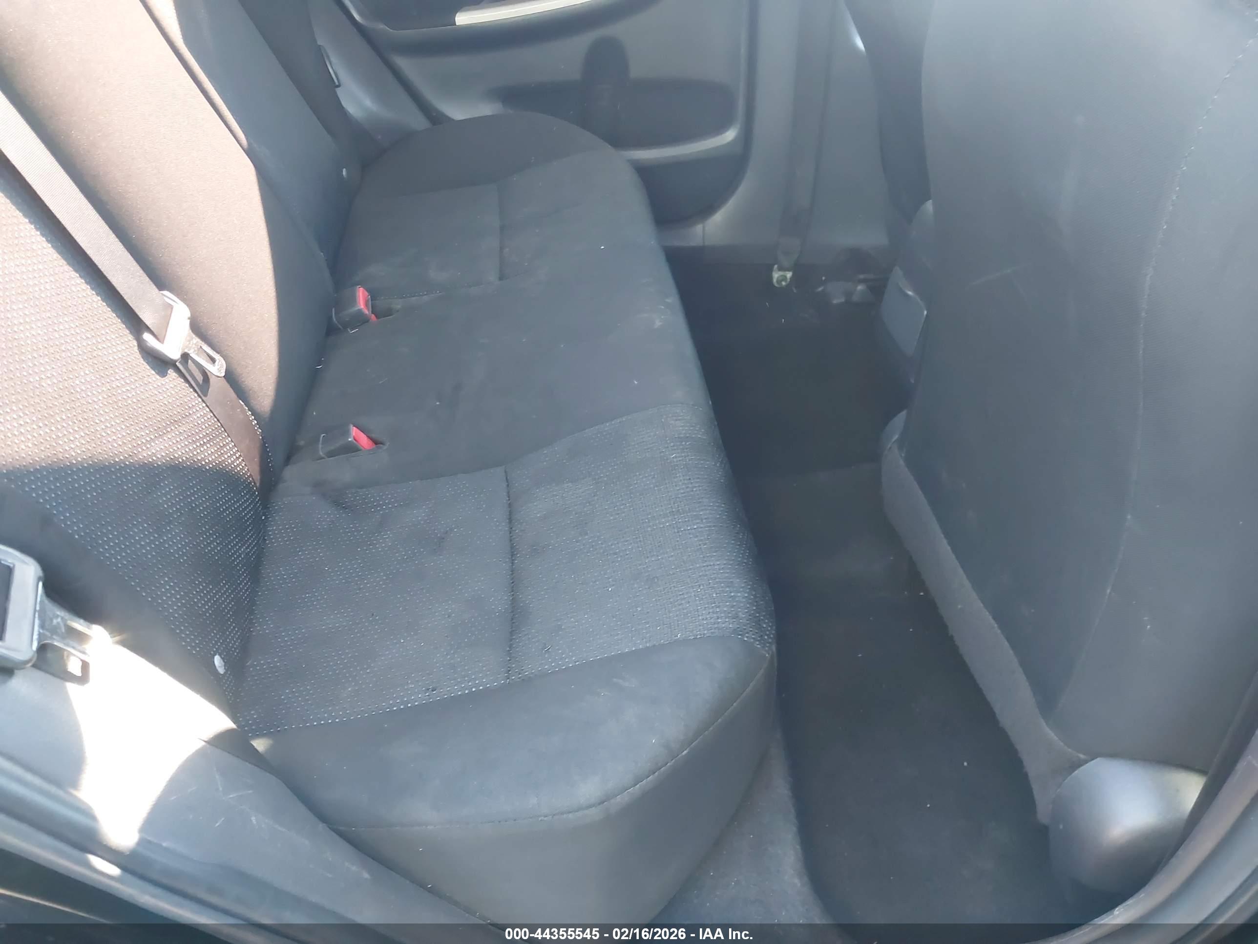 TOYOTA COROLLA image 8