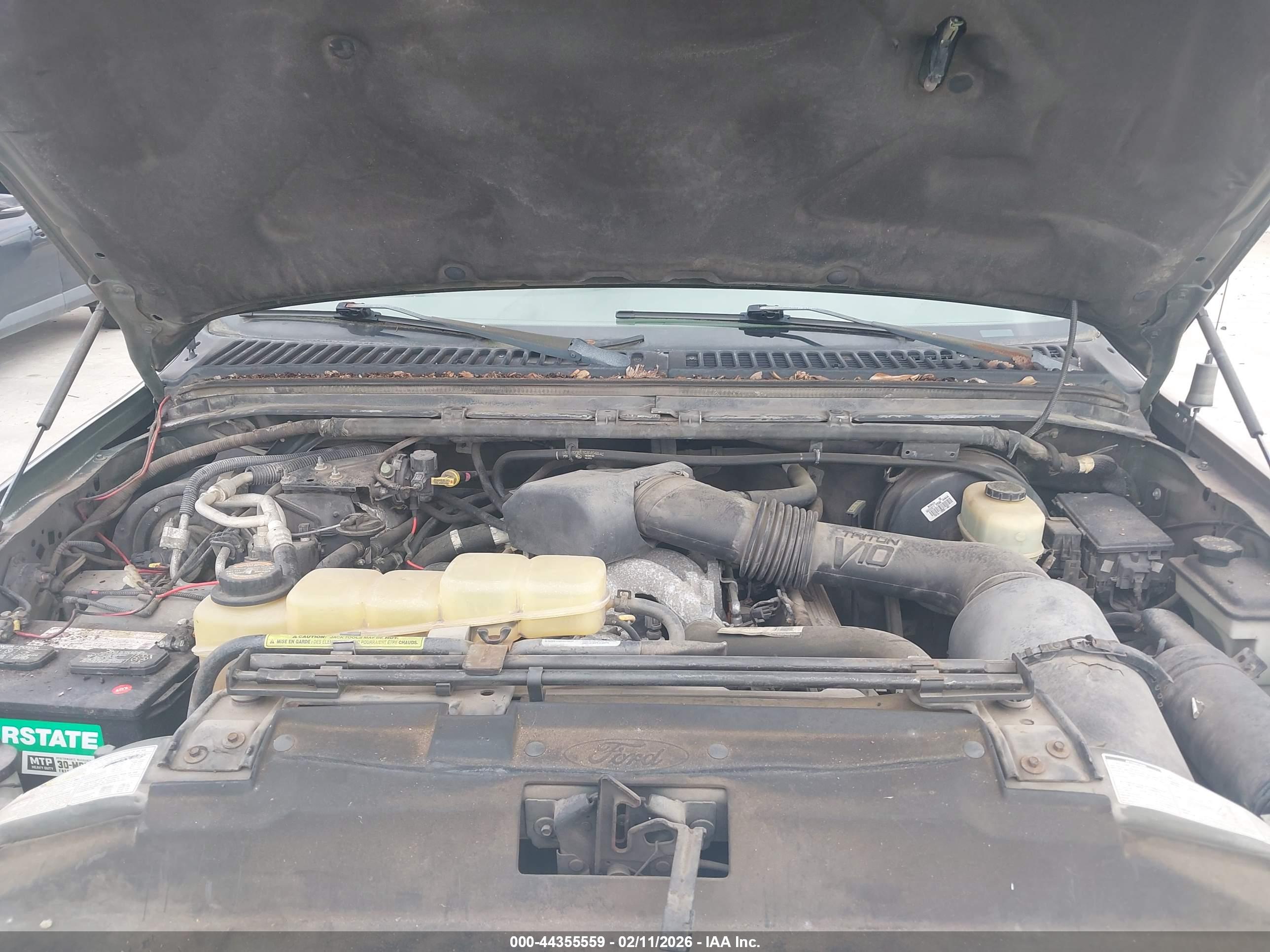 FORD EXCURSION image 10