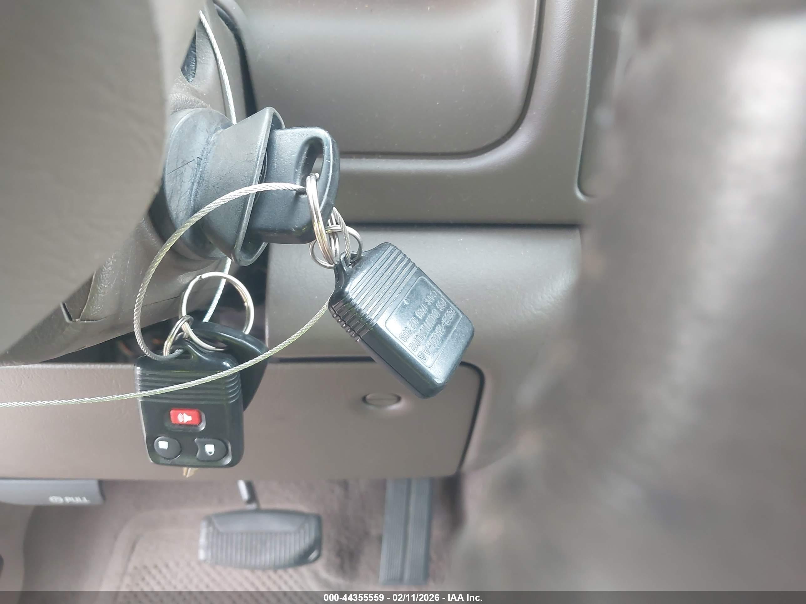 FORD EXCURSION image 11