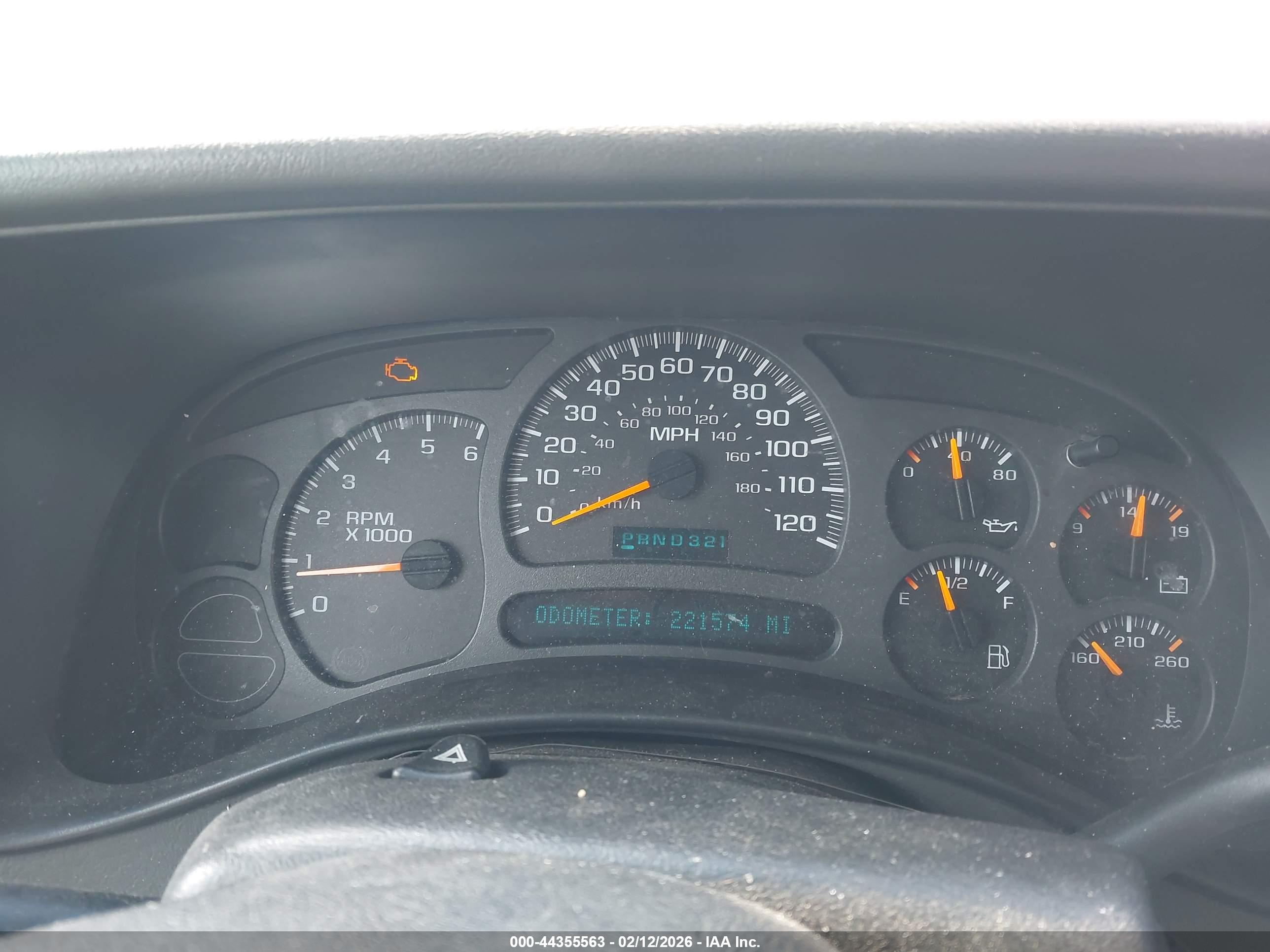 CHEVROLET SILVERADO image 7