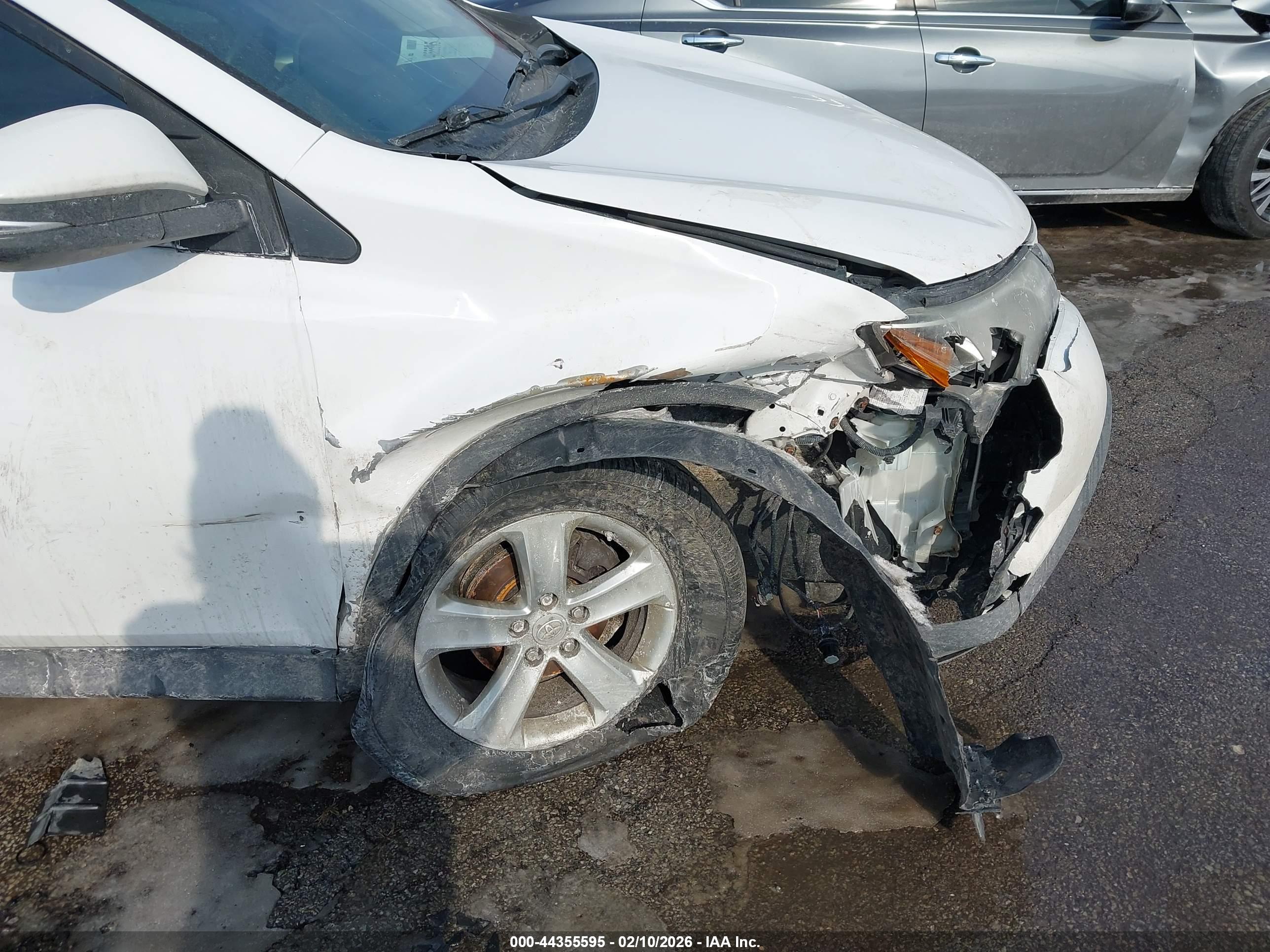 TOYOTA RAV4 image 6