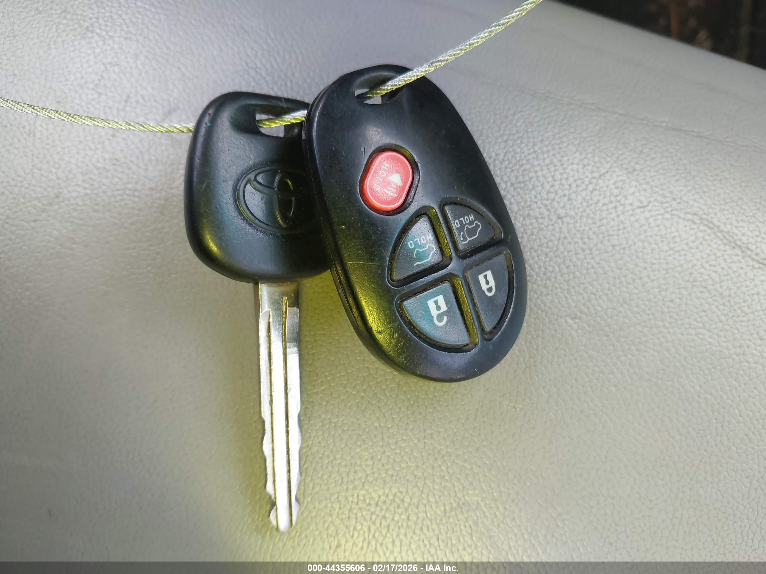 TOYOTA HIGHLANDER image 11