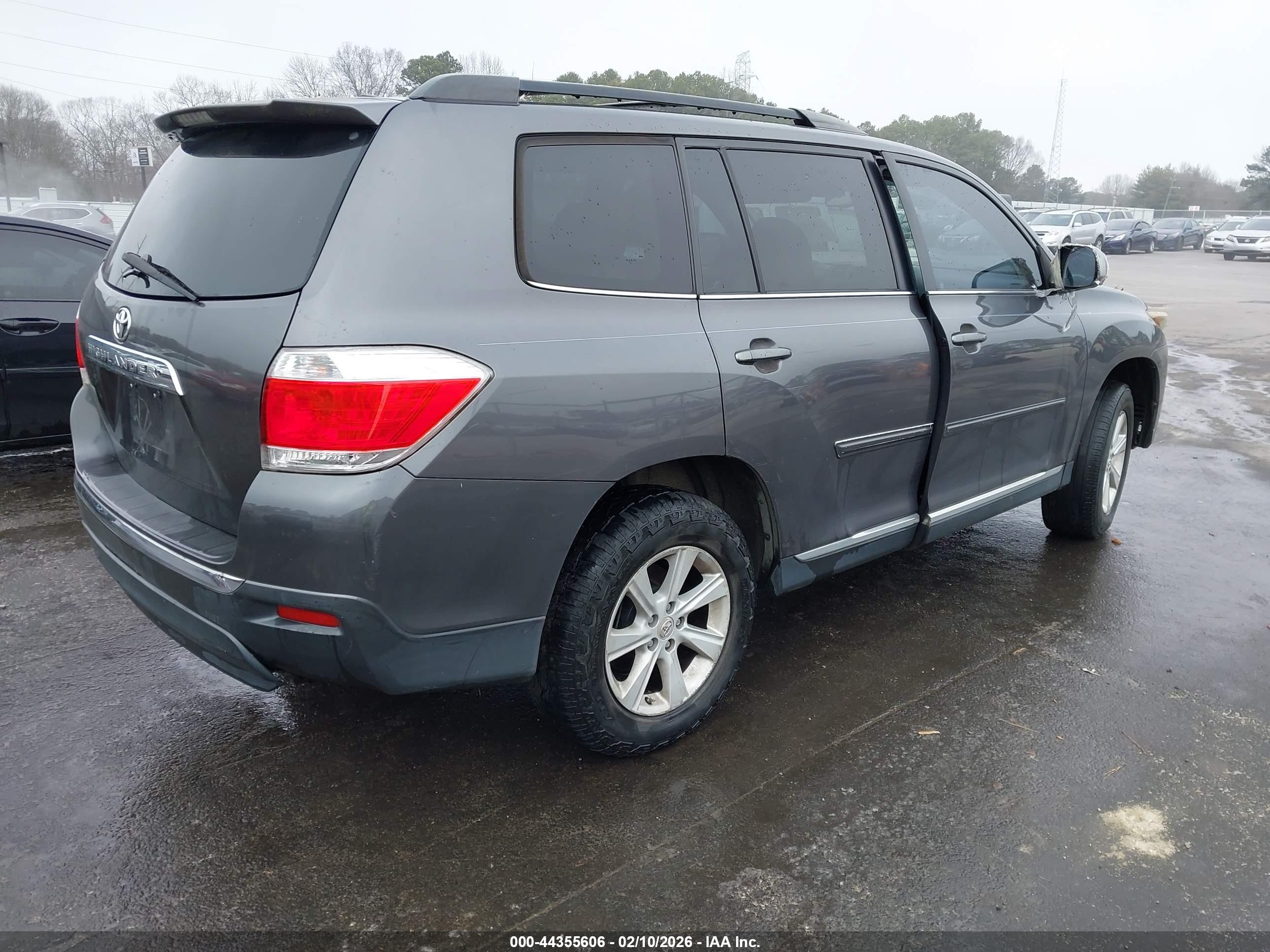 TOYOTA HIGHLANDER image 4