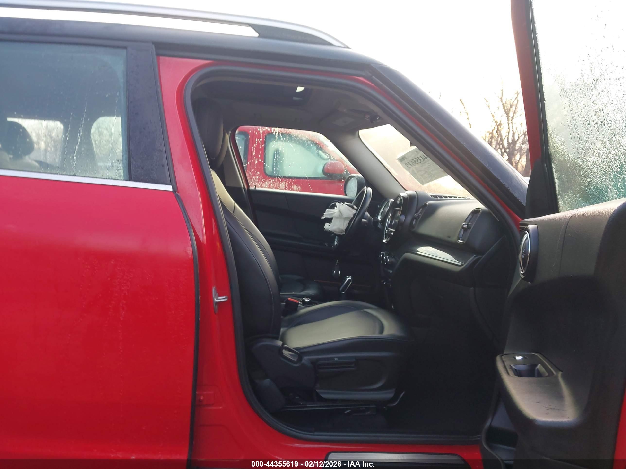 MINI COUNTRYMAN image 5