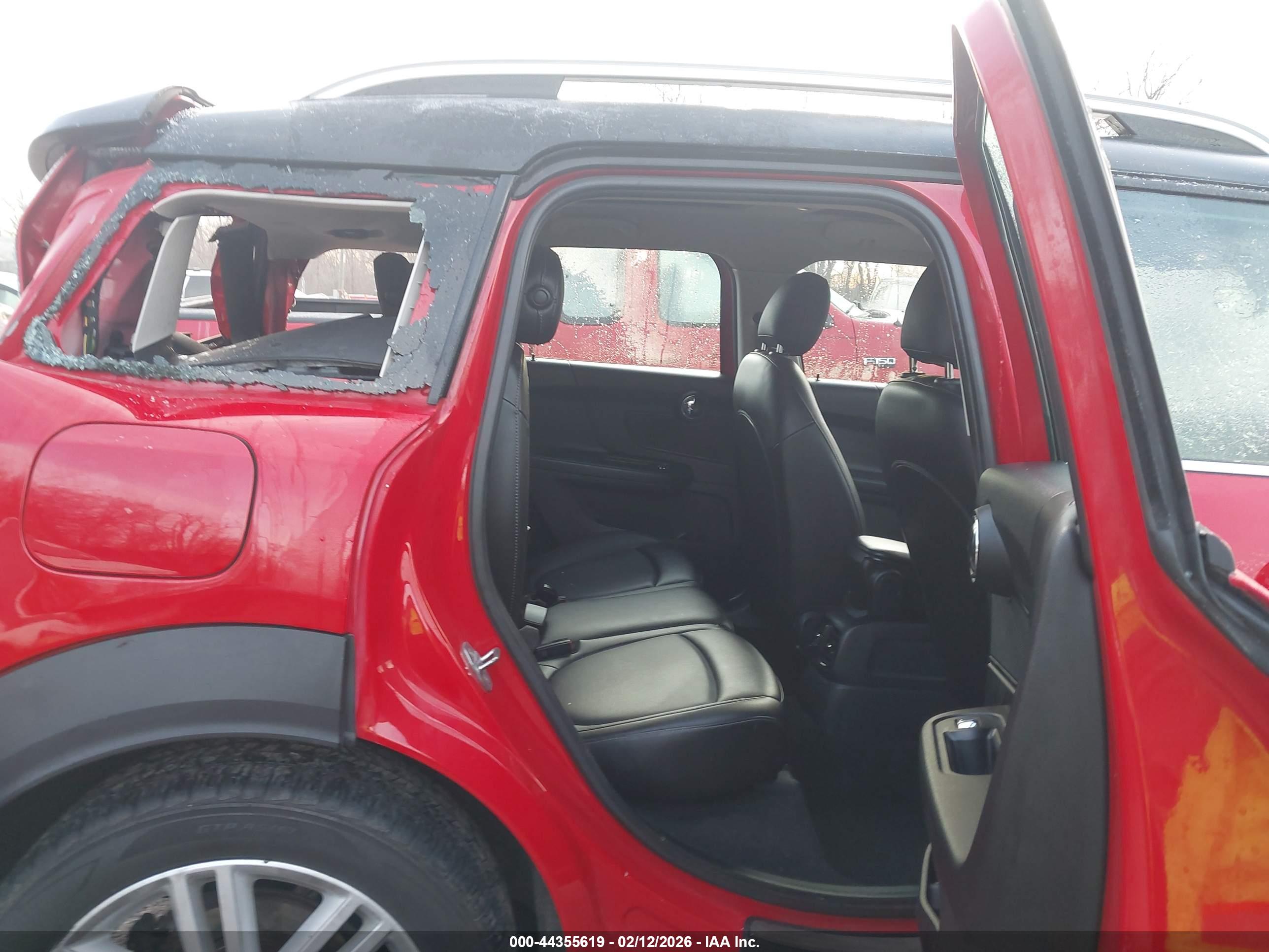 MINI COUNTRYMAN image 8