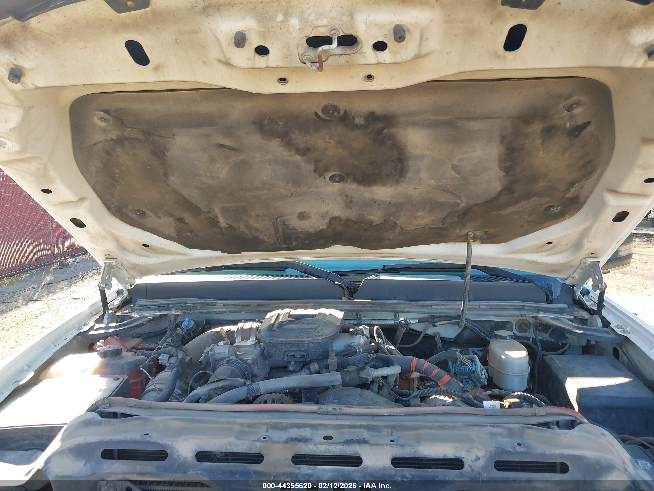 GMC SIERRA image 10