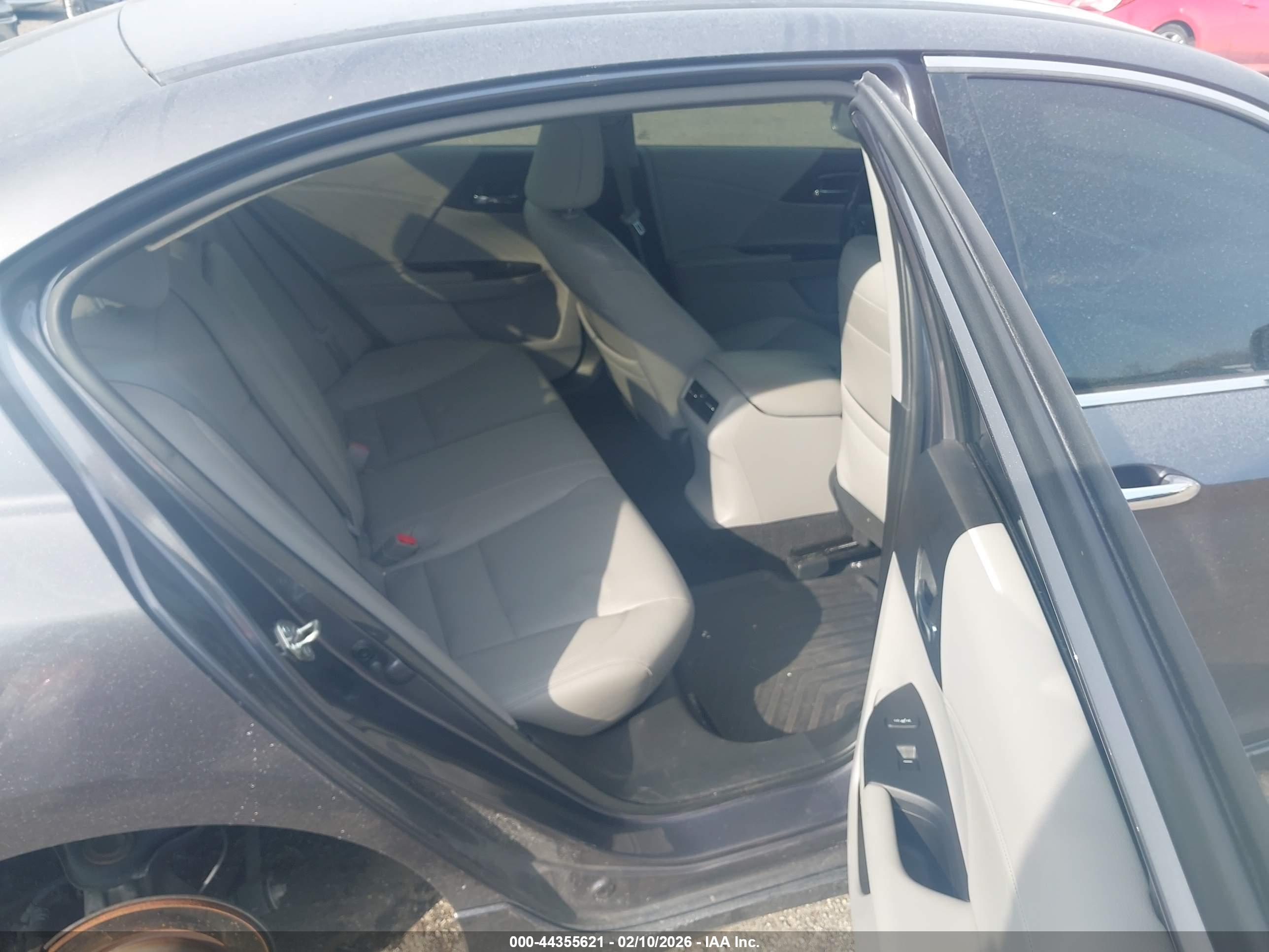 HONDA ACCORD image 8