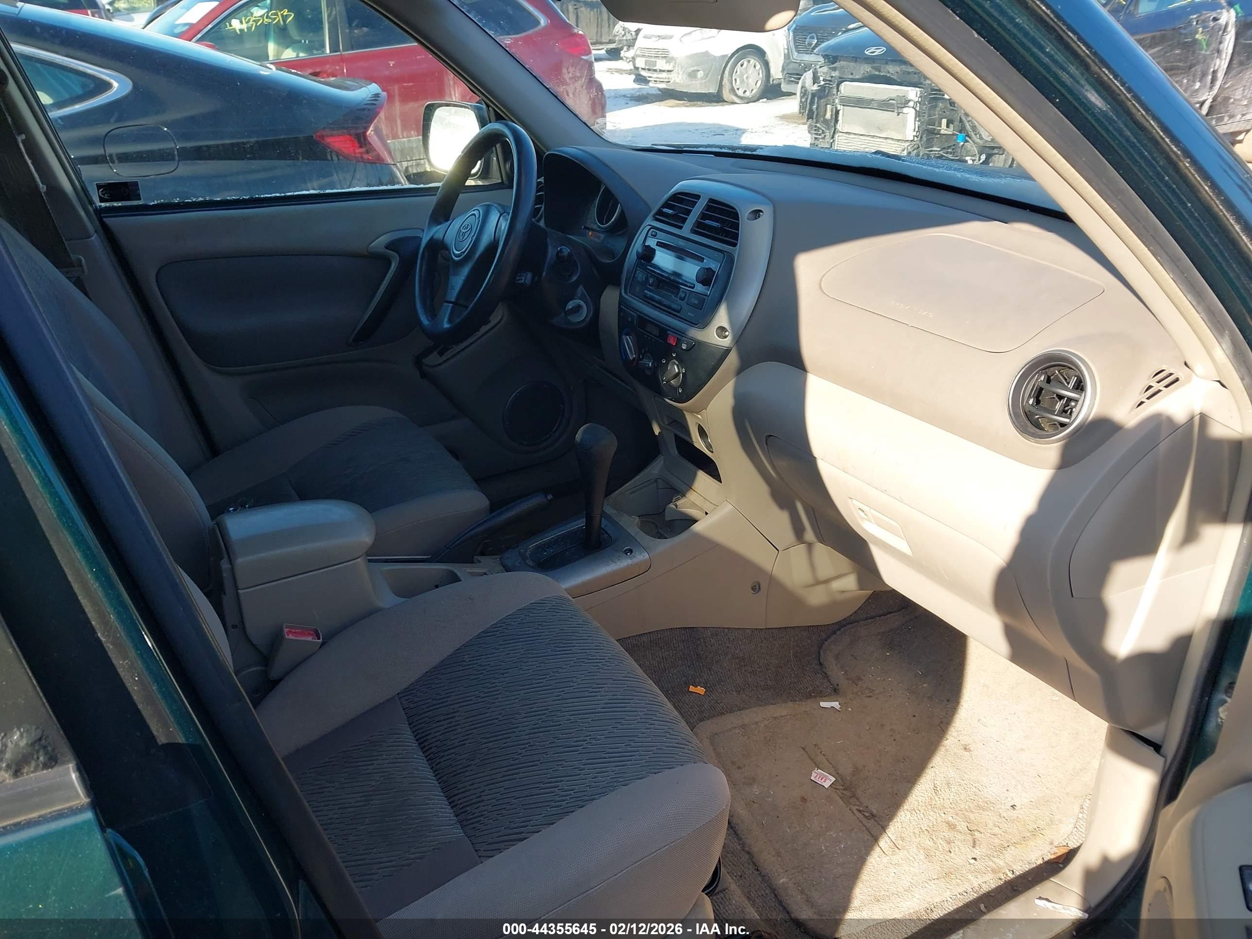 TOYOTA RAV4 image 5