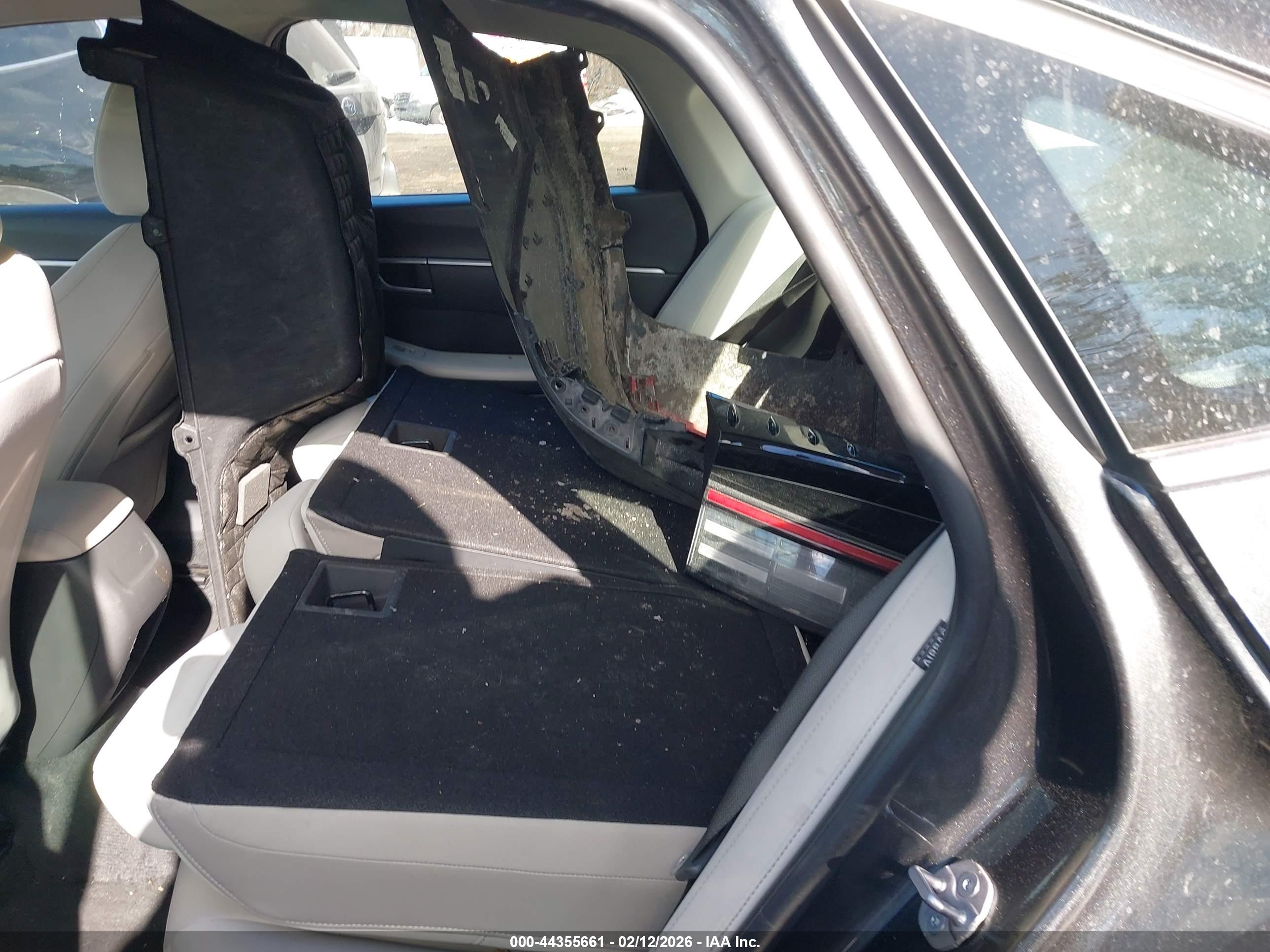 HYUNDAI SONATA image 8
