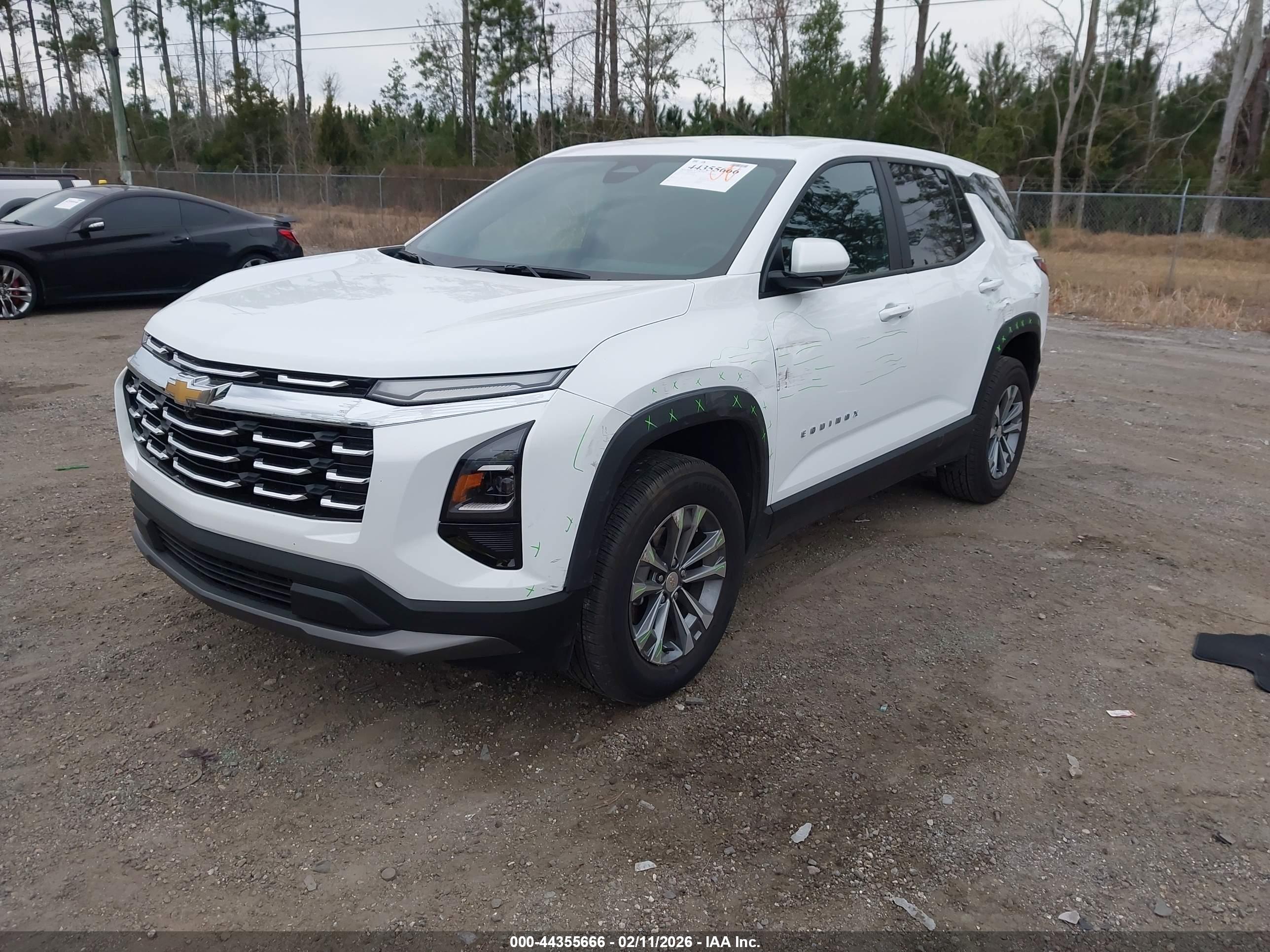 CHEVROLET EQUINOX image 2