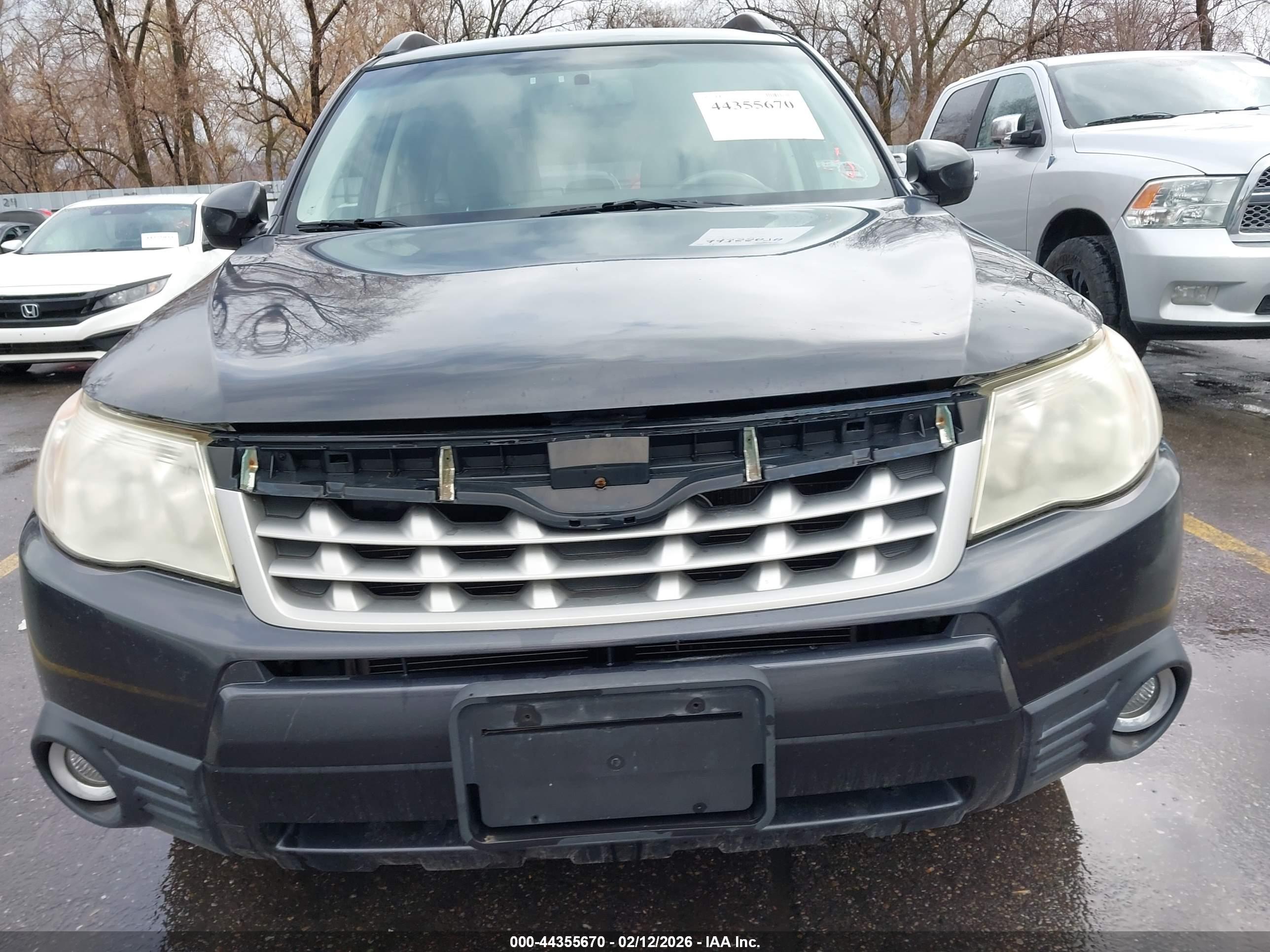 SUBARU FORESTER image 6