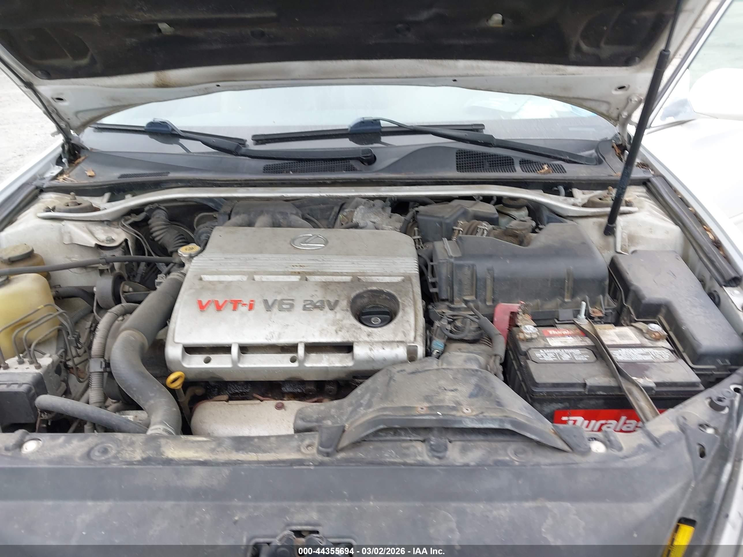 LEXUS ES image 10