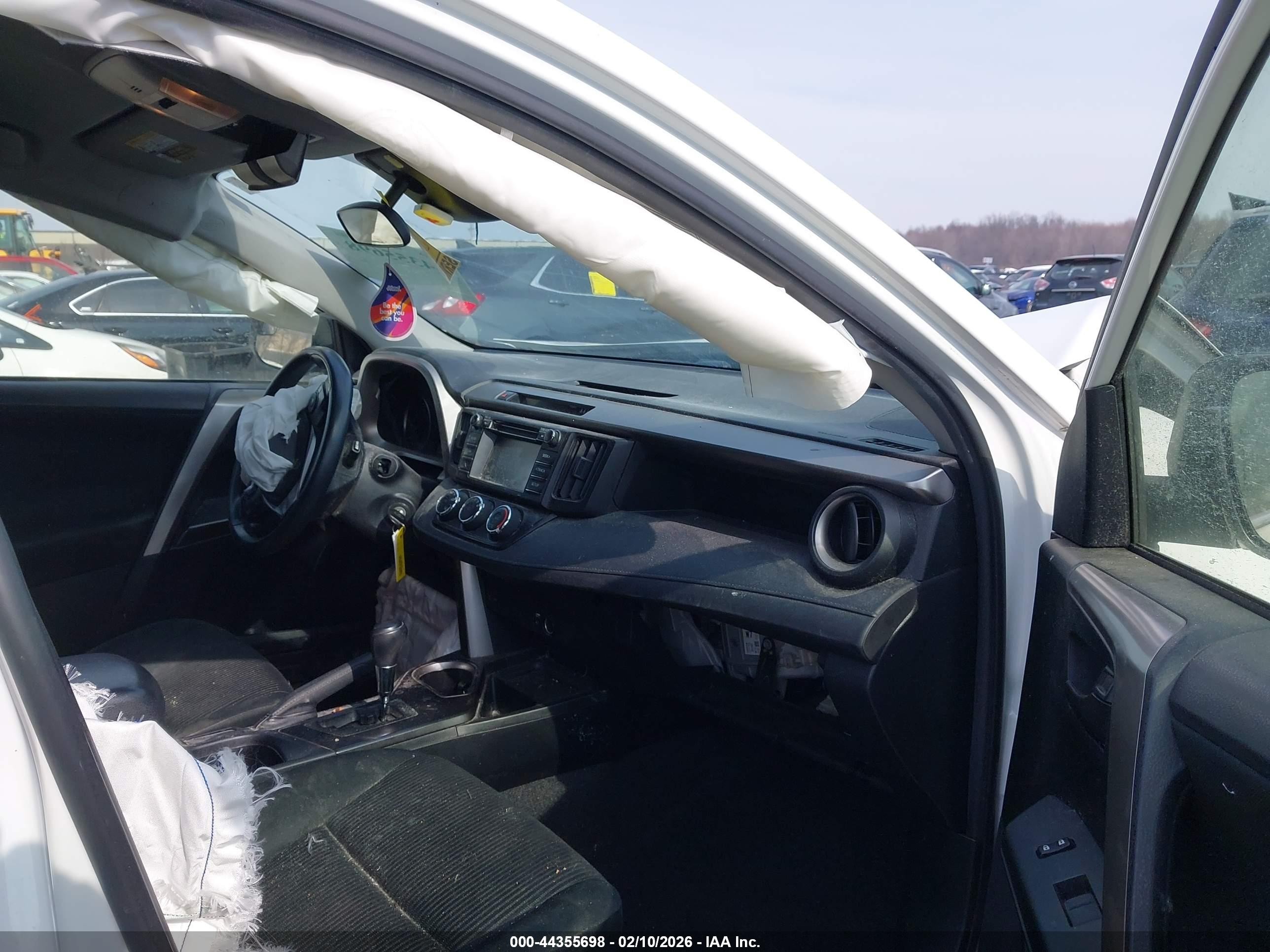 TOYOTA RAV4 image 5