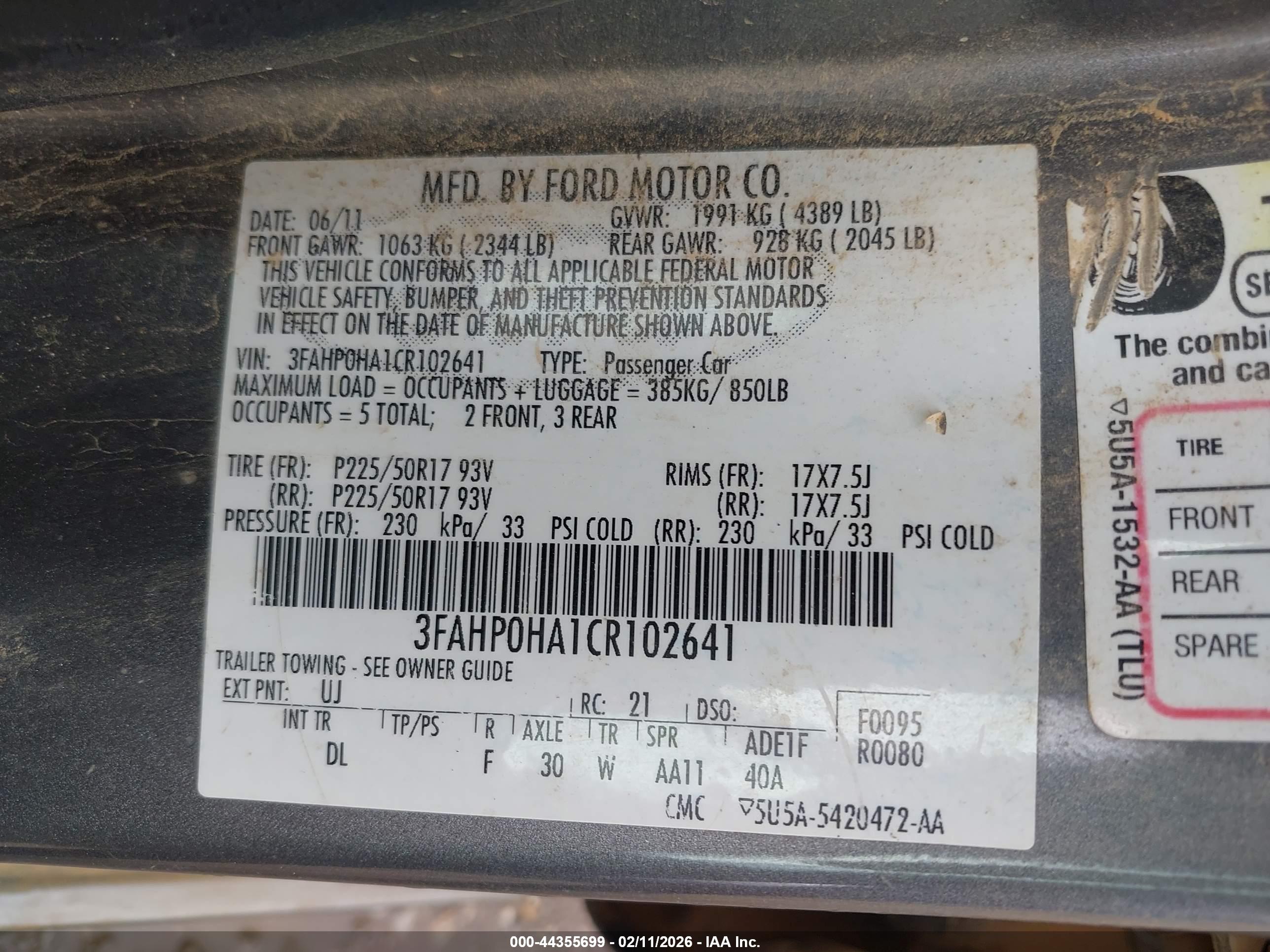 FORD FUSION image 9