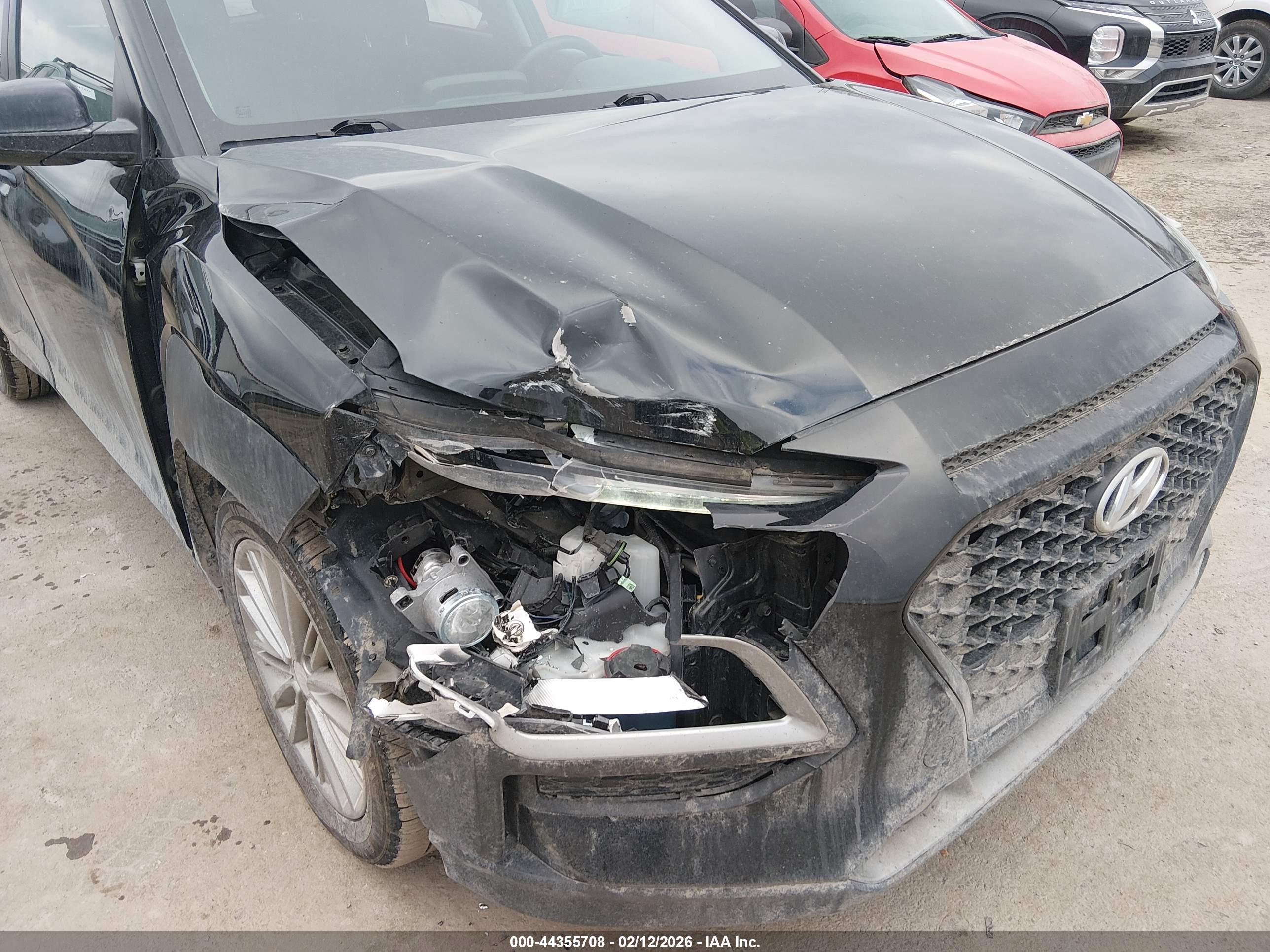 HYUNDAI KONA image 6