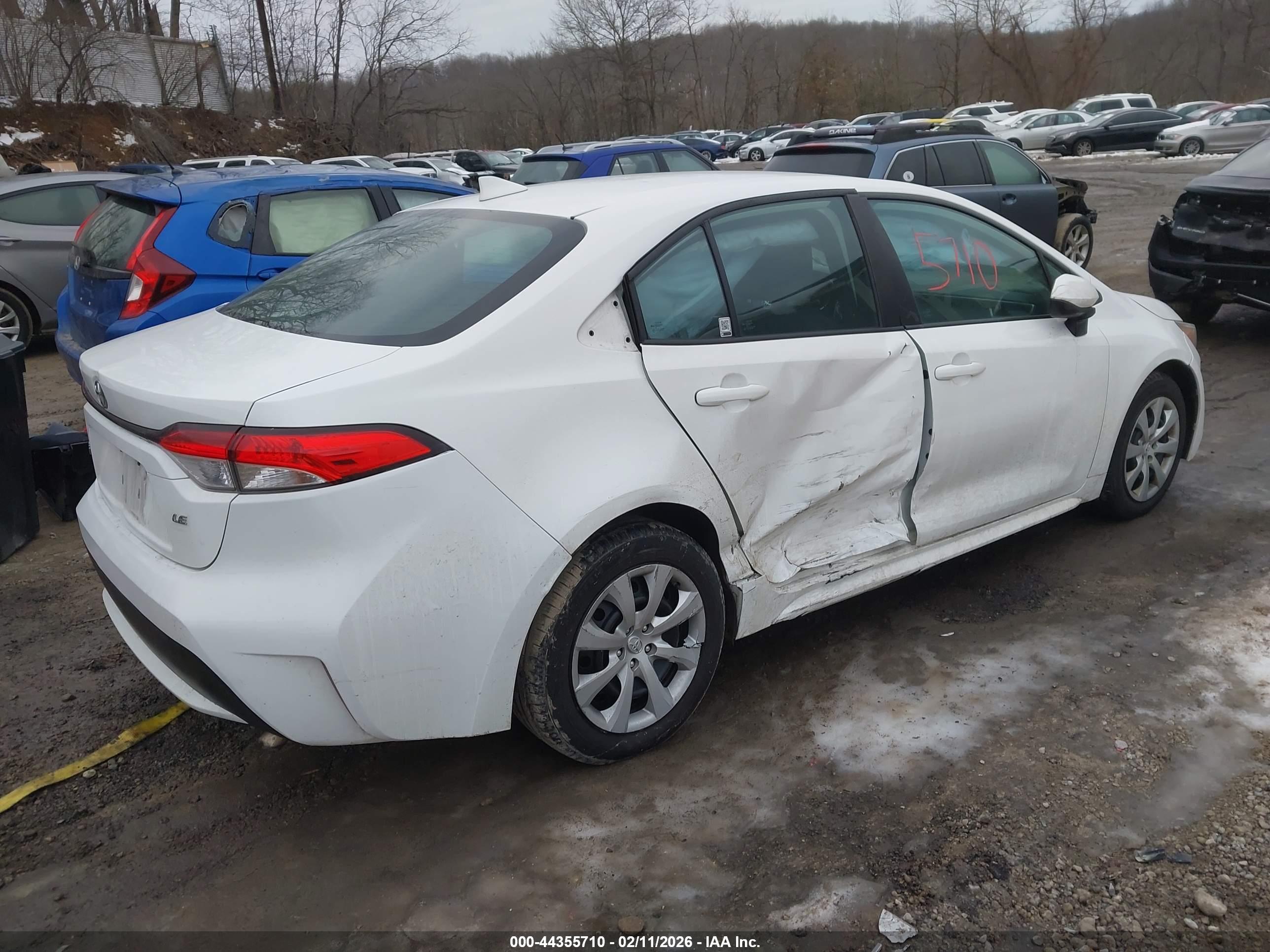 TOYOTA COROLLA image 4