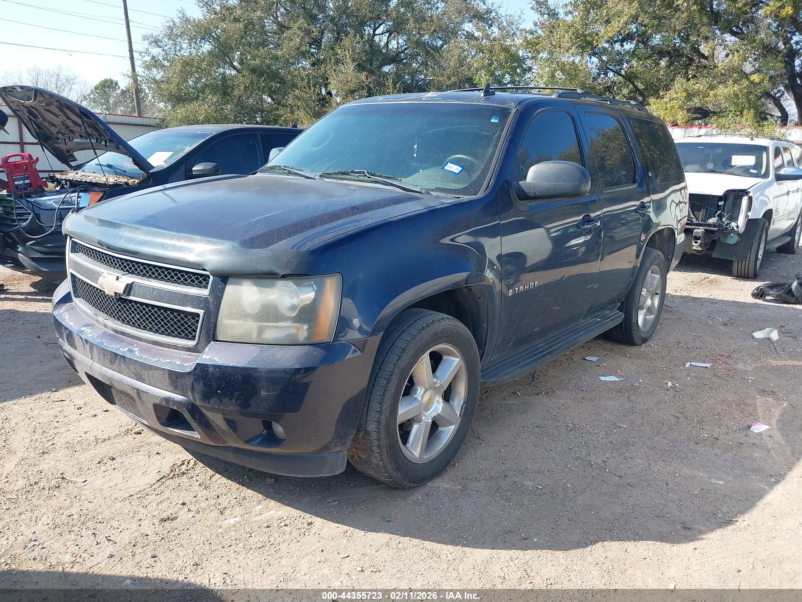 CHEVROLET TAHOE image 2