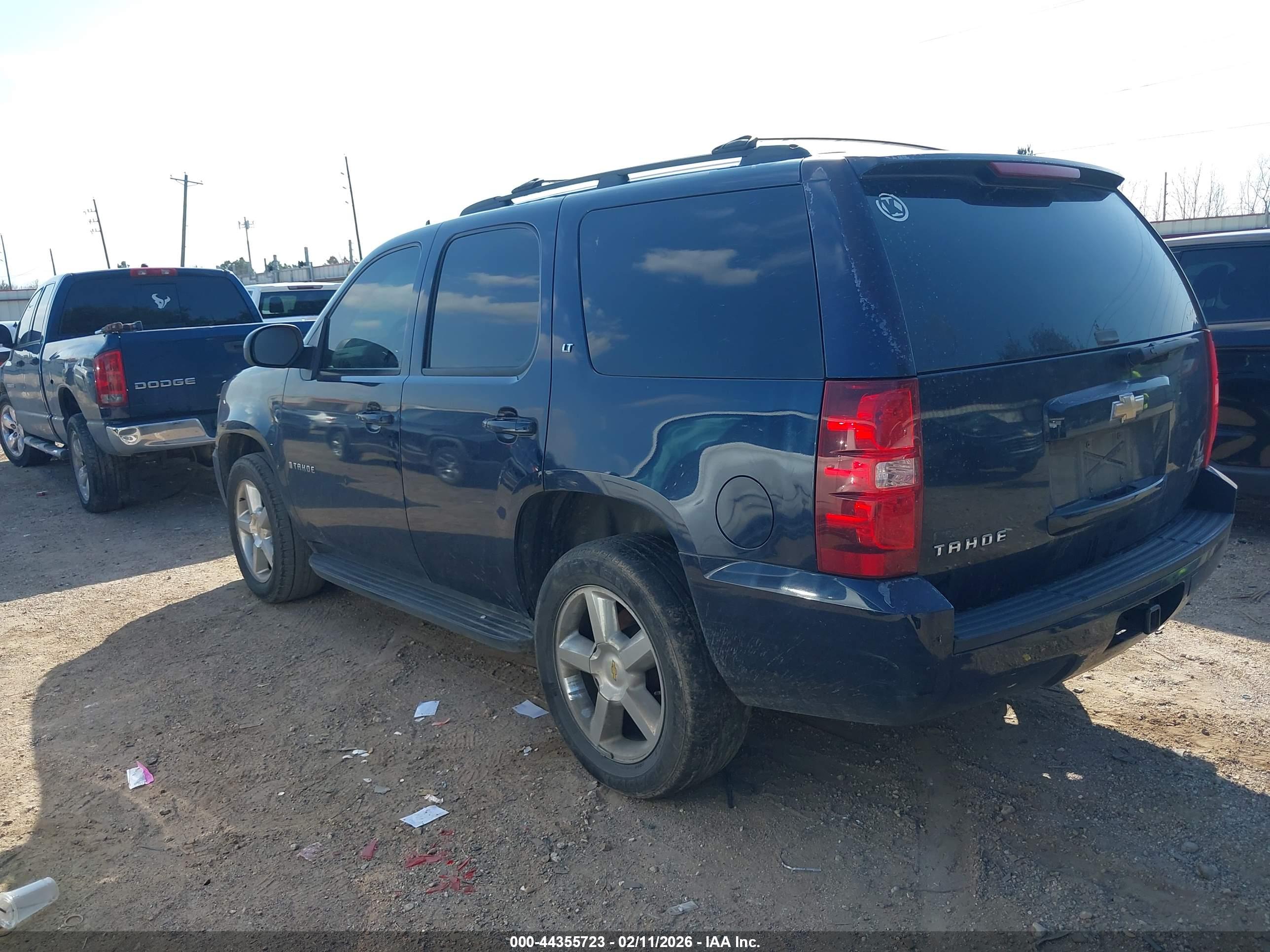 CHEVROLET TAHOE image 3