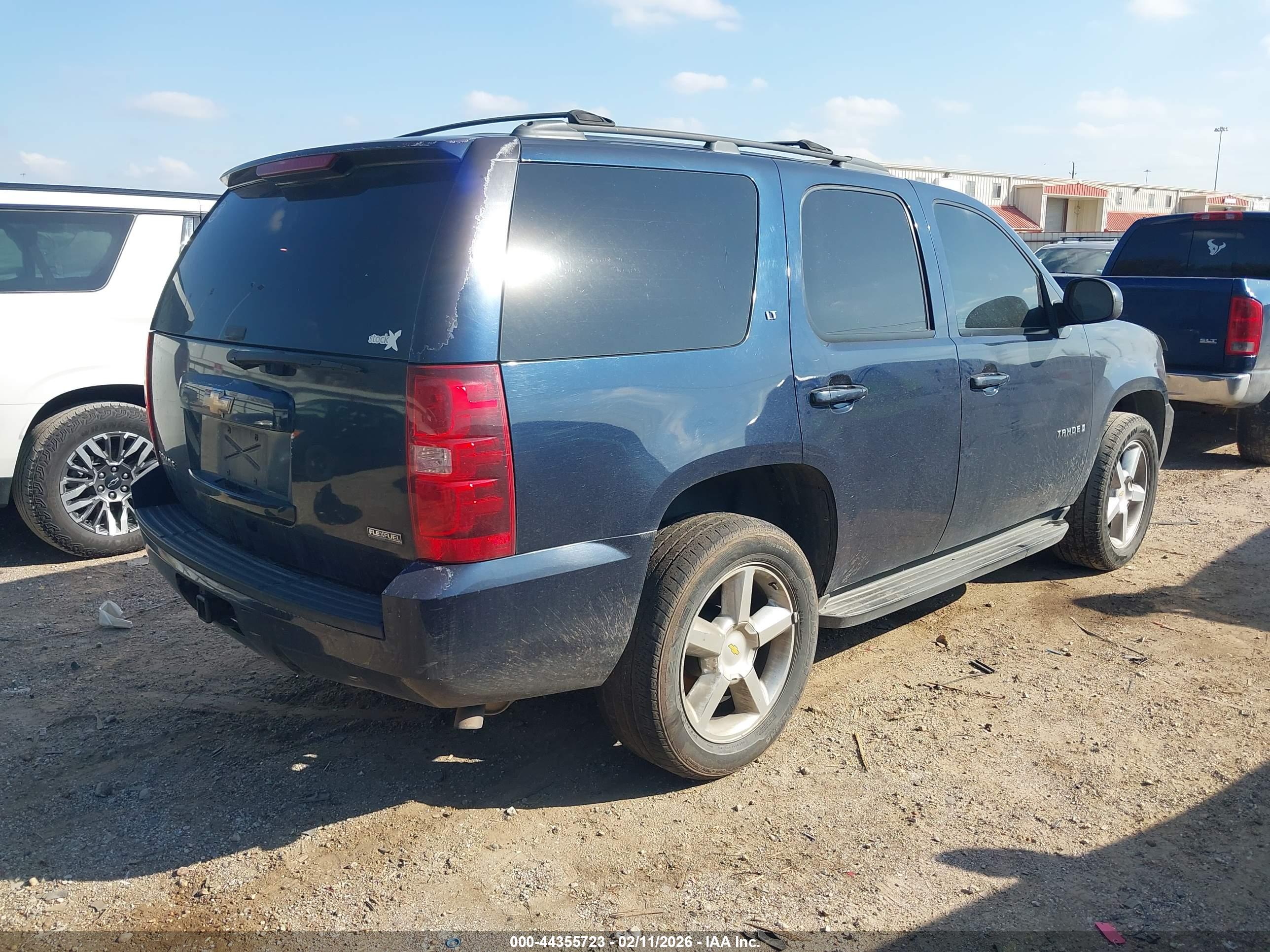 CHEVROLET TAHOE image 4