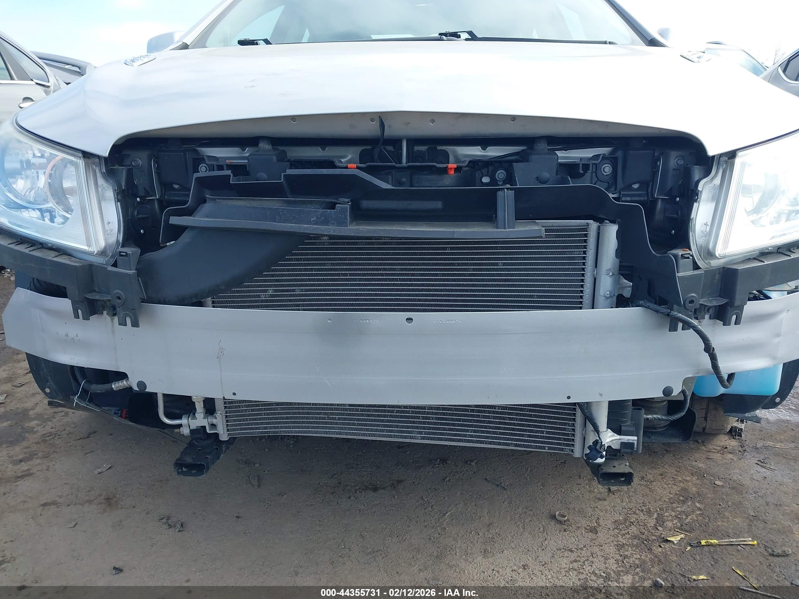 BUICK LACROSSE image 6