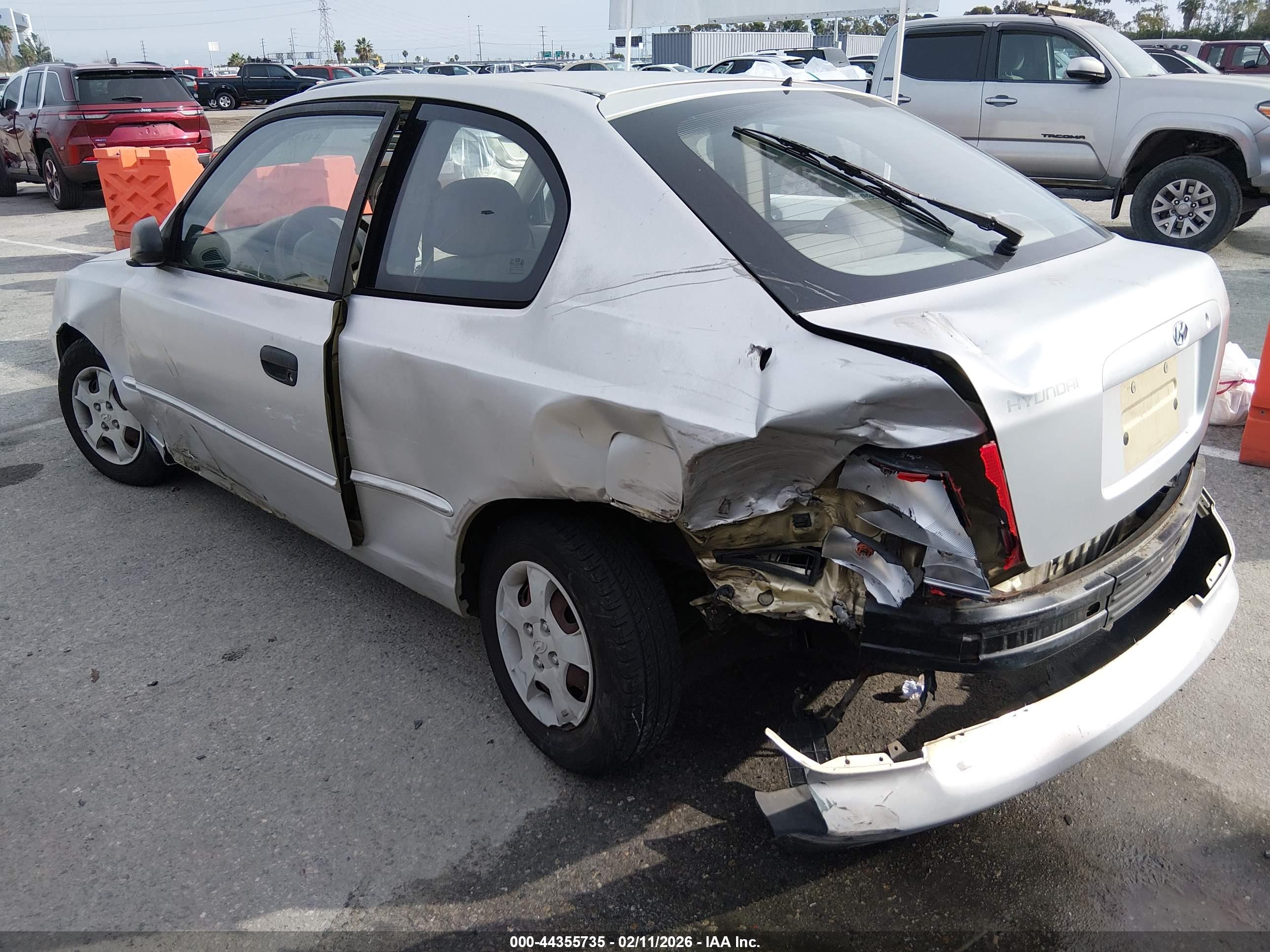 HYUNDAI ACCENT image 3