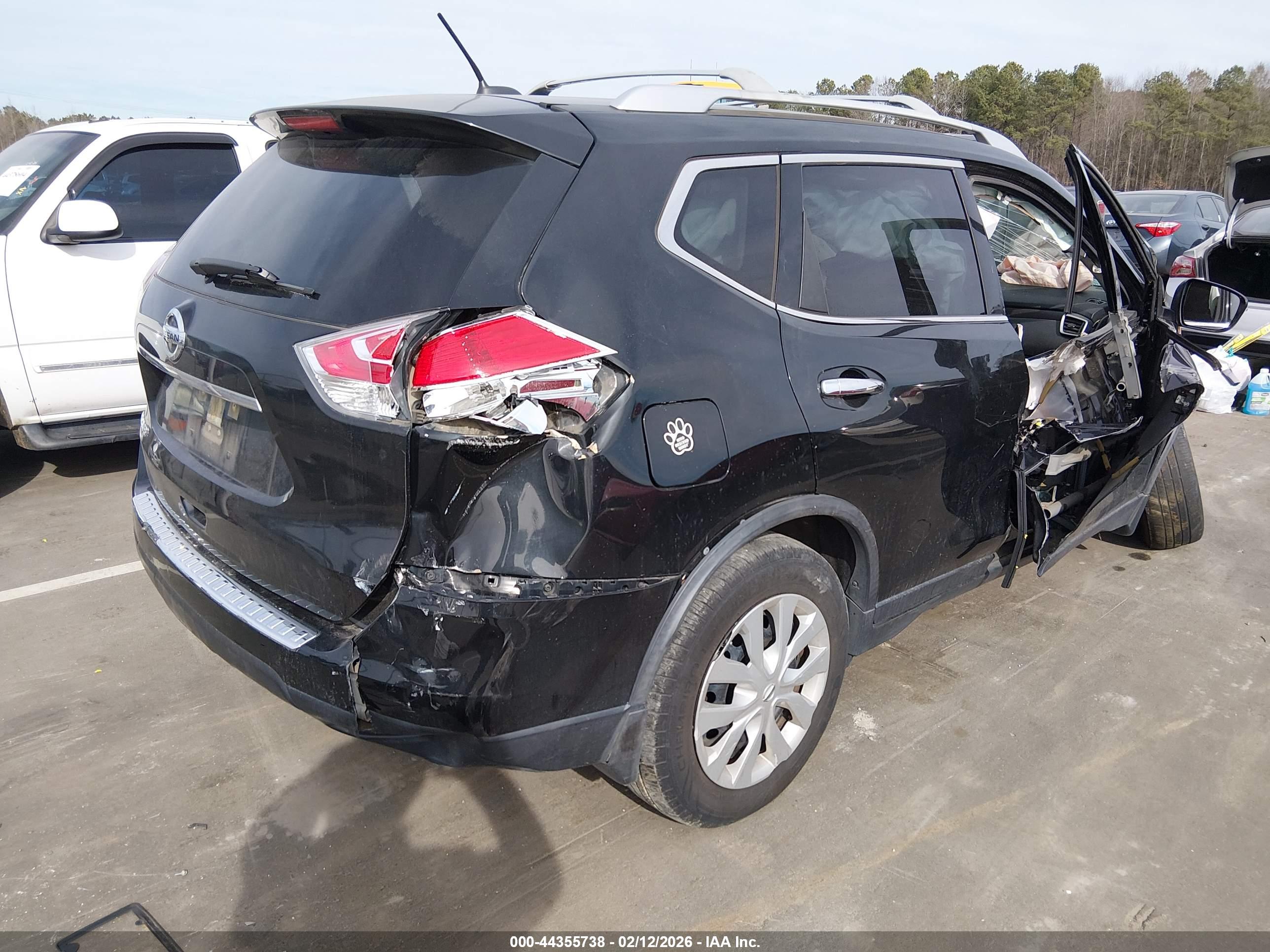 NISSAN ROGUE image 4