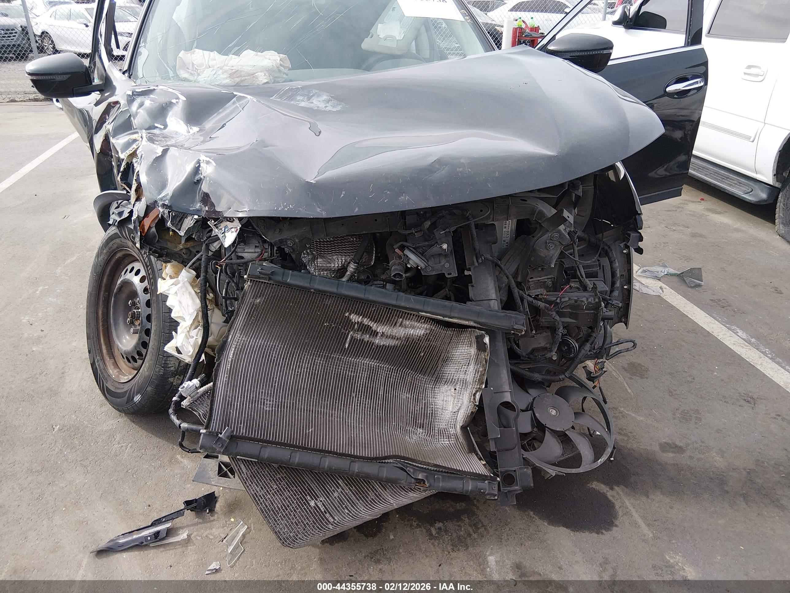 NISSAN ROGUE image 6