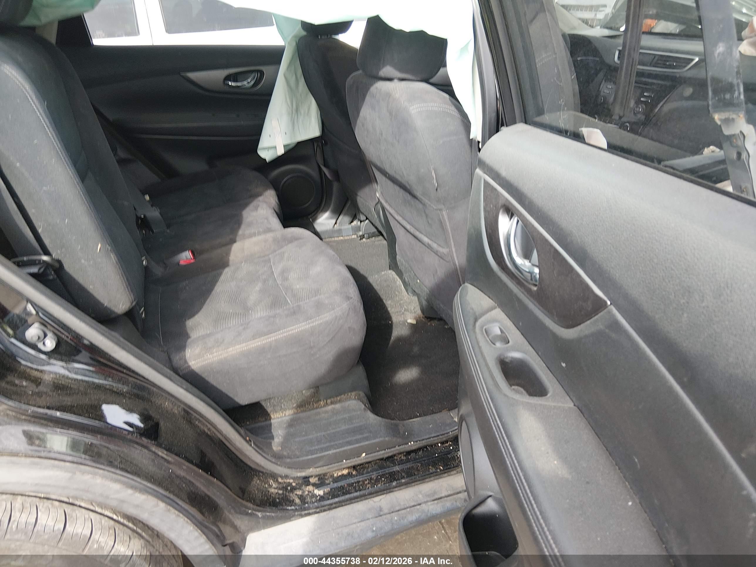 NISSAN ROGUE image 8
