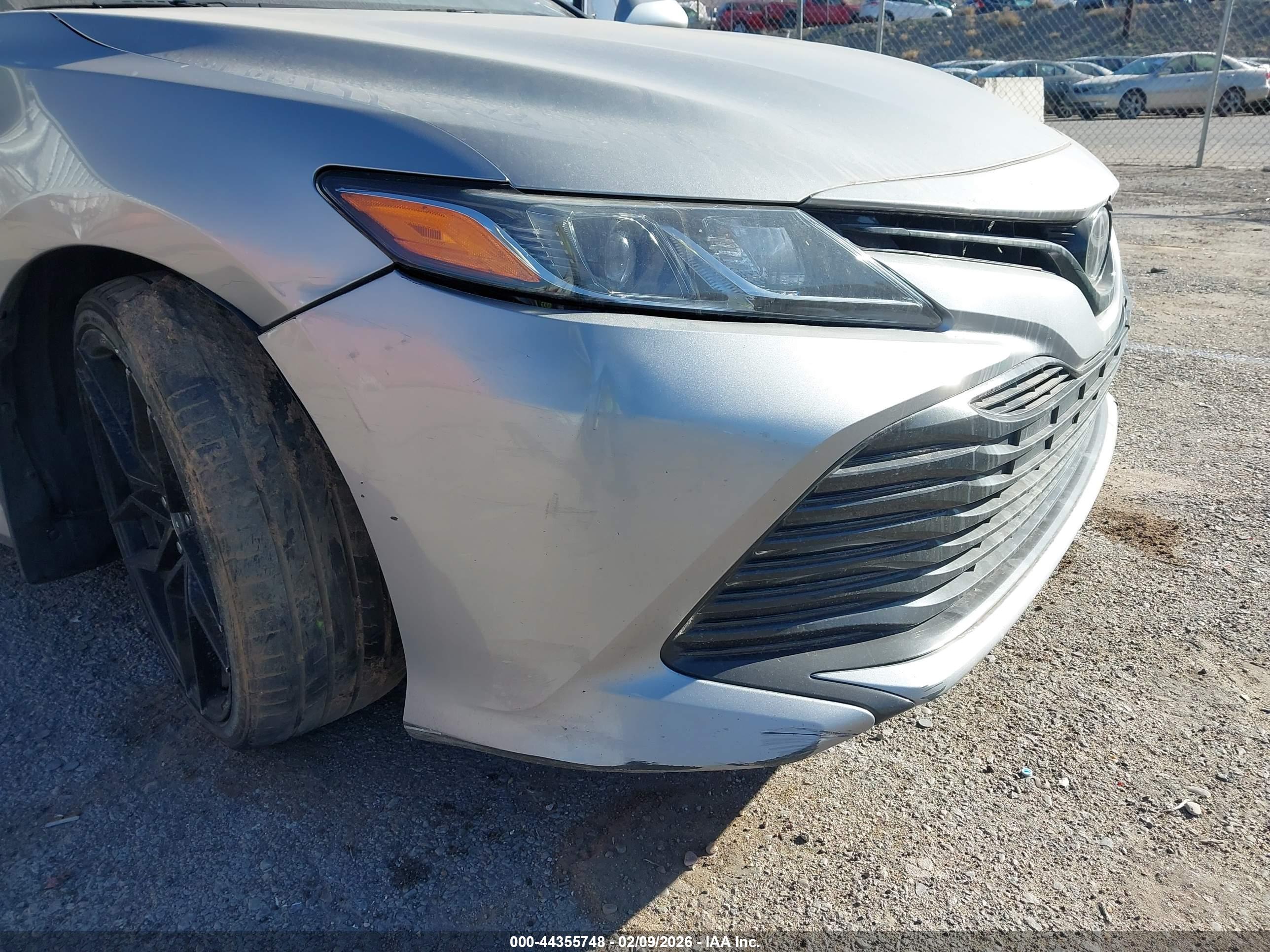 TOYOTA CAMRY image 6