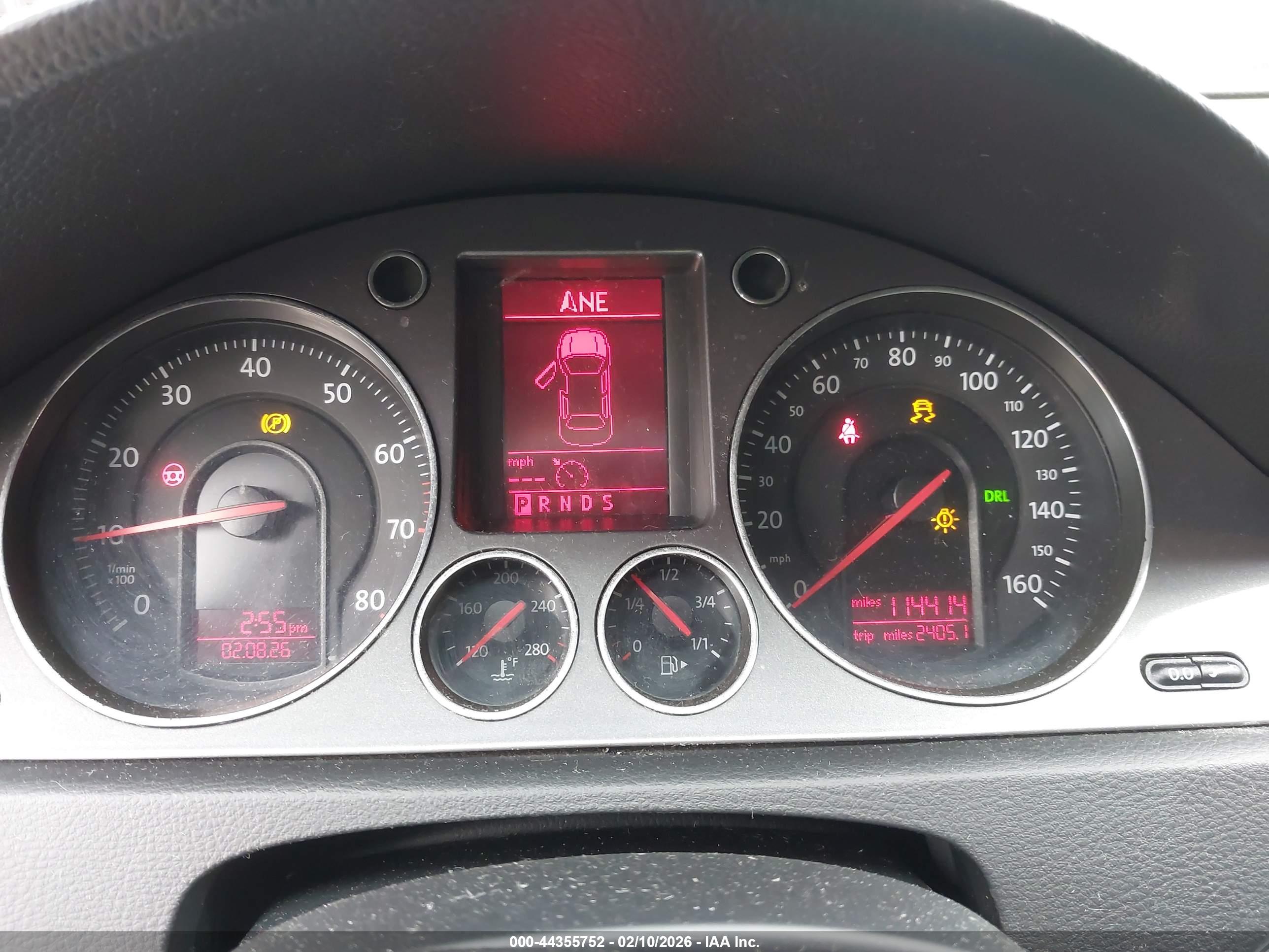 VOLKSWAGEN PASSAT image 7
