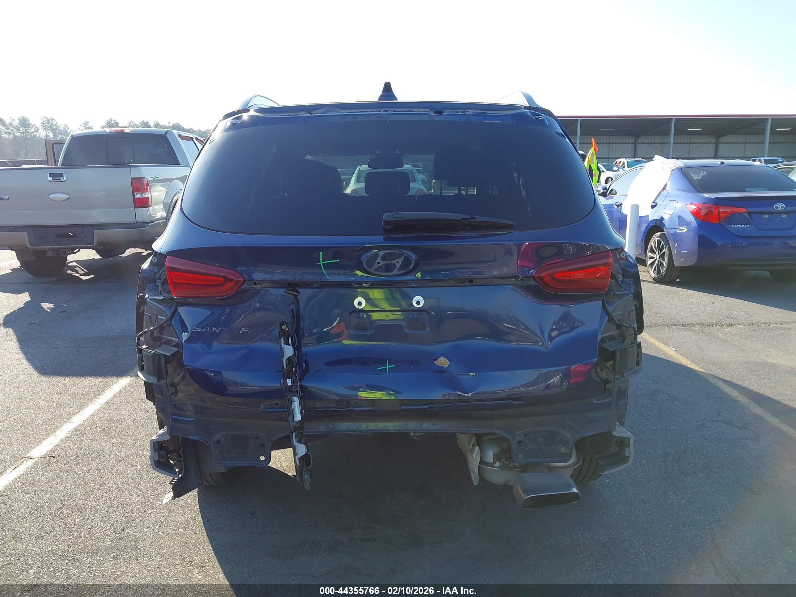 HYUNDAI SANTA image 6