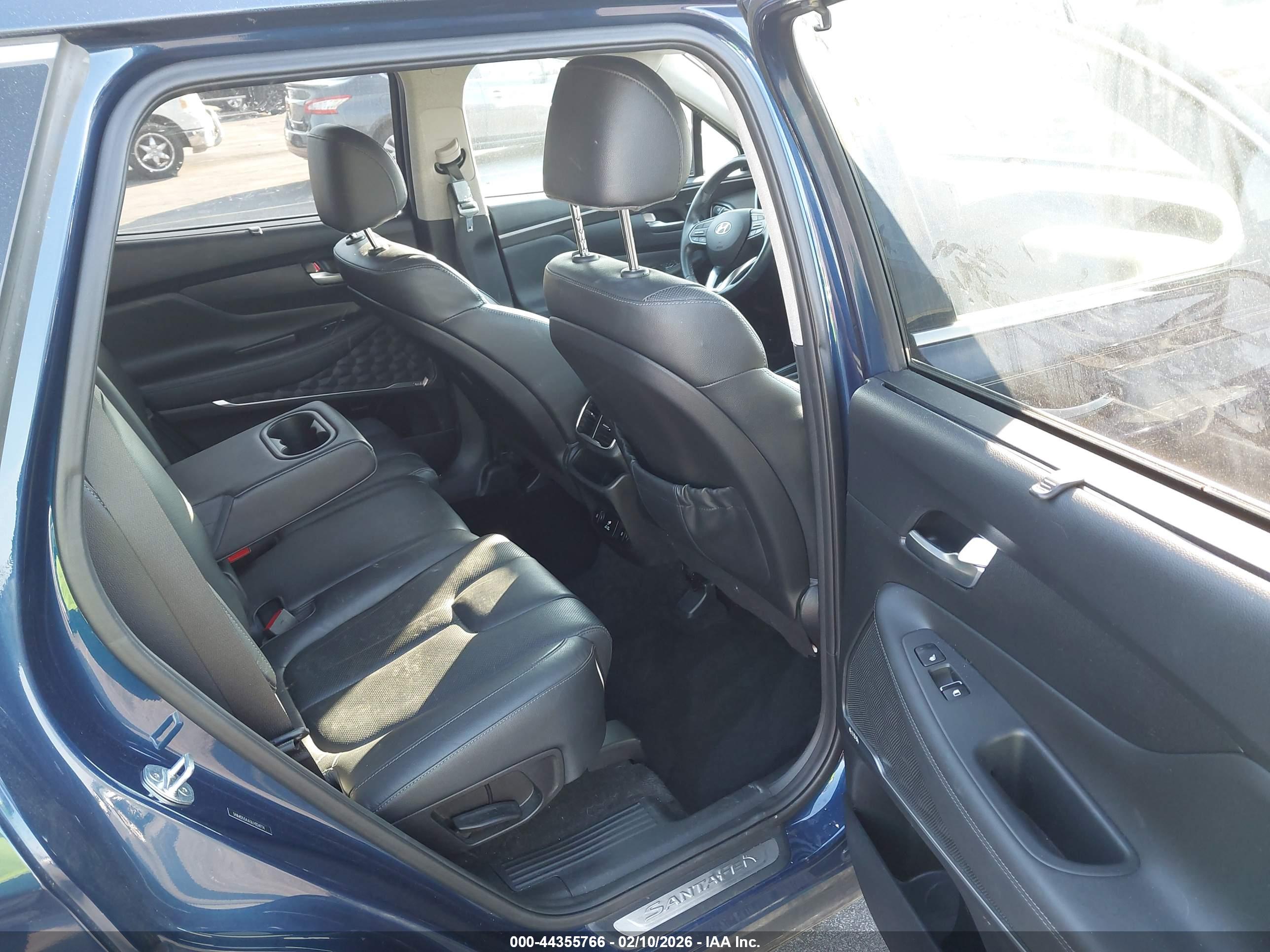 HYUNDAI SANTA image 8