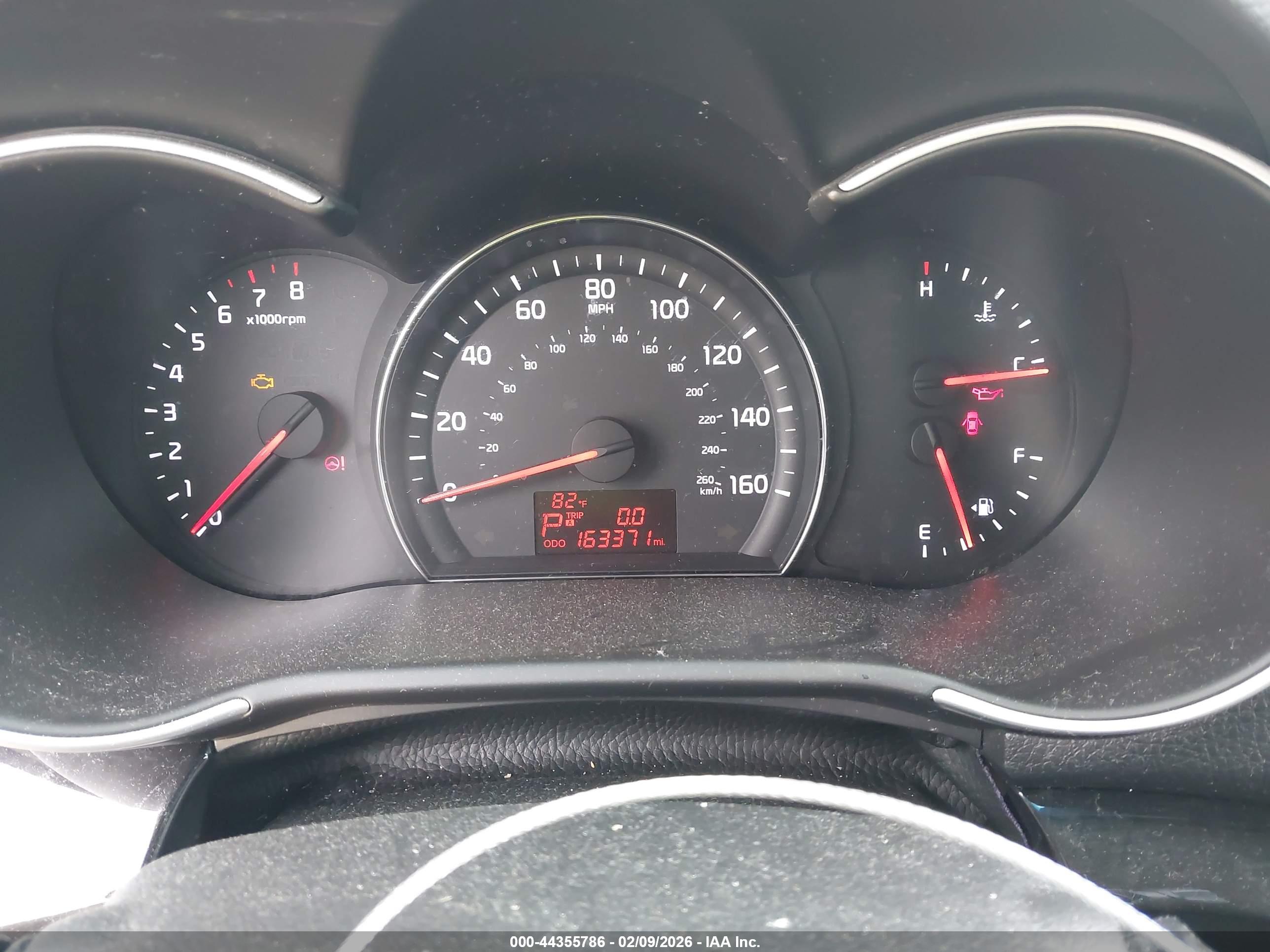 KIA SORENTO image 7