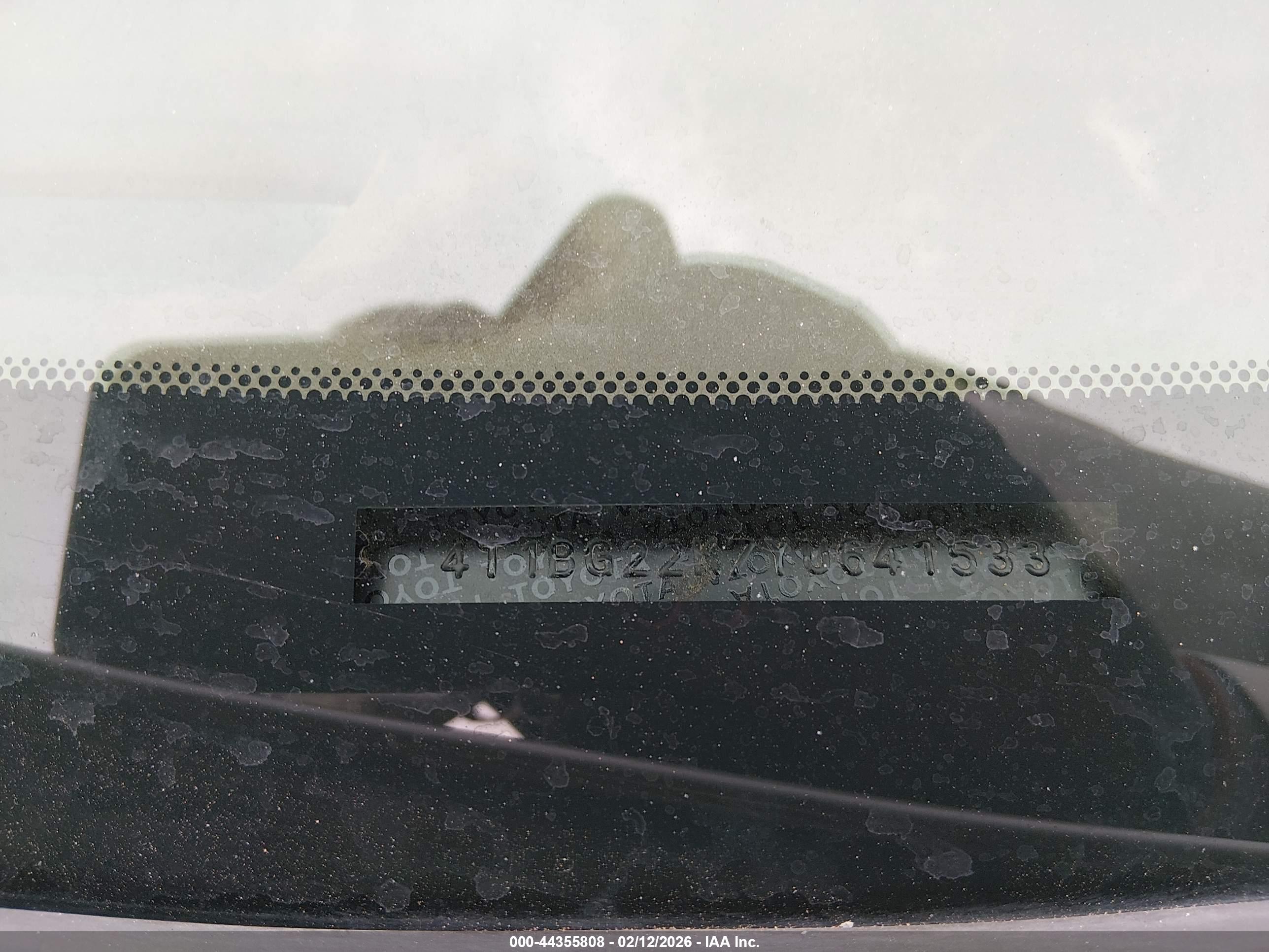 TOYOTA CAMRY image 9