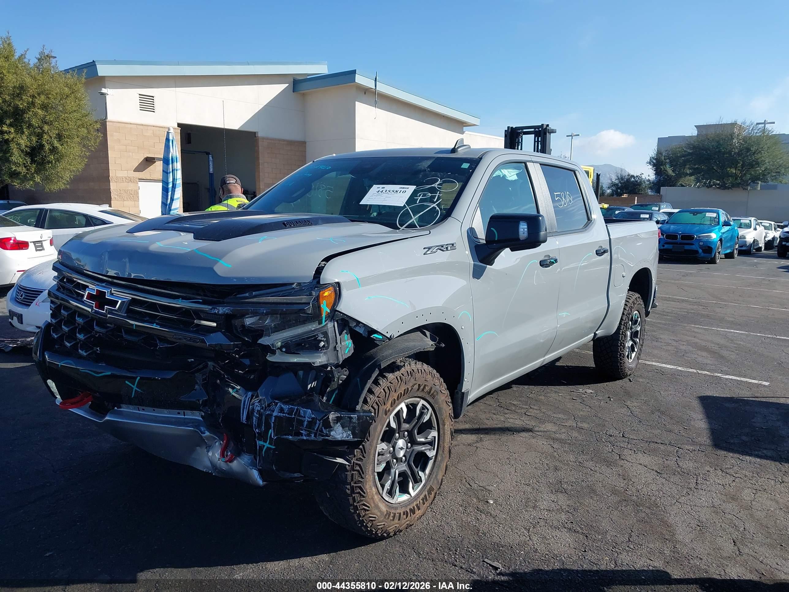 CHEVROLET SILVERADO image 2