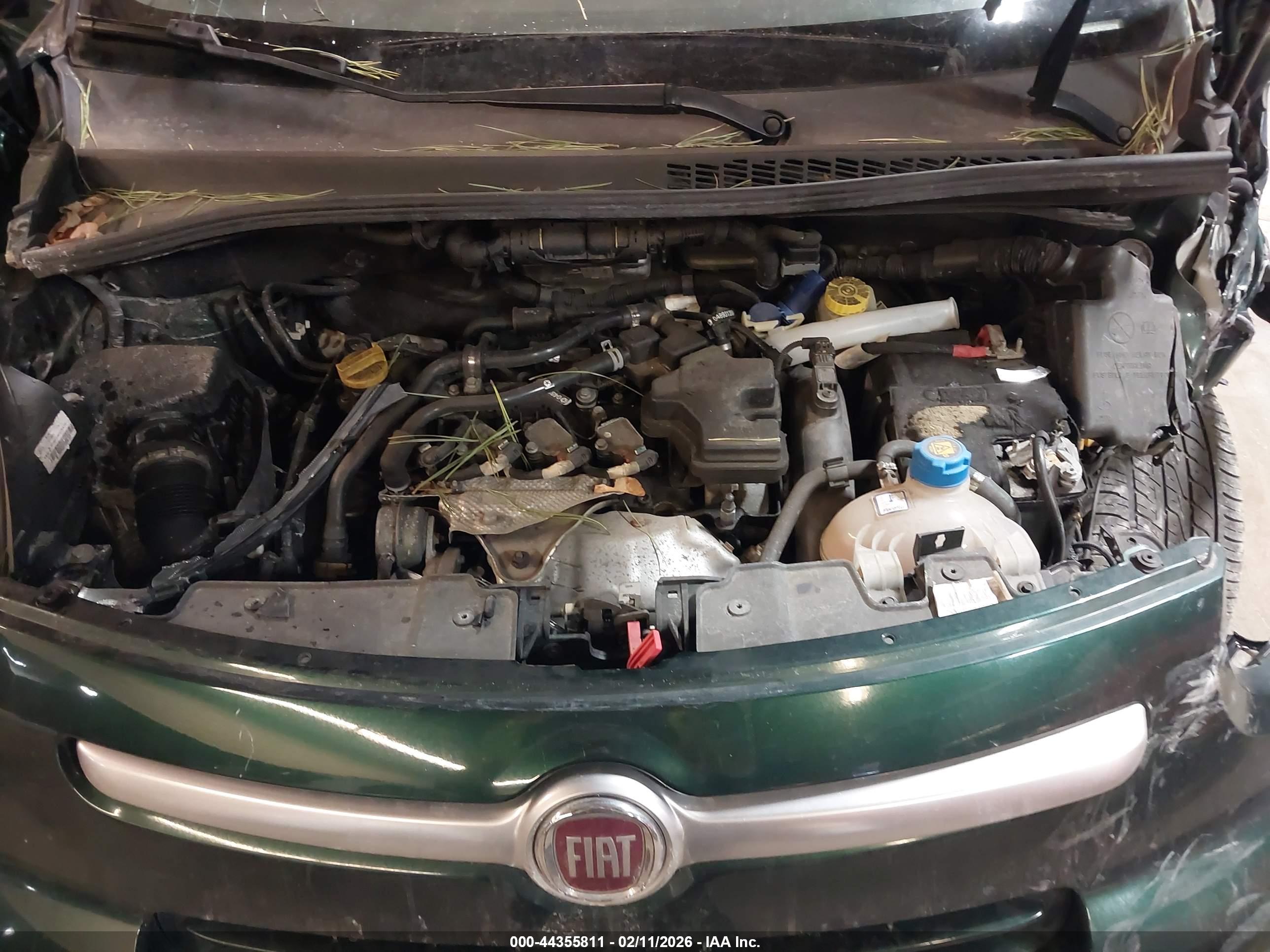 FIAT 500L image 10