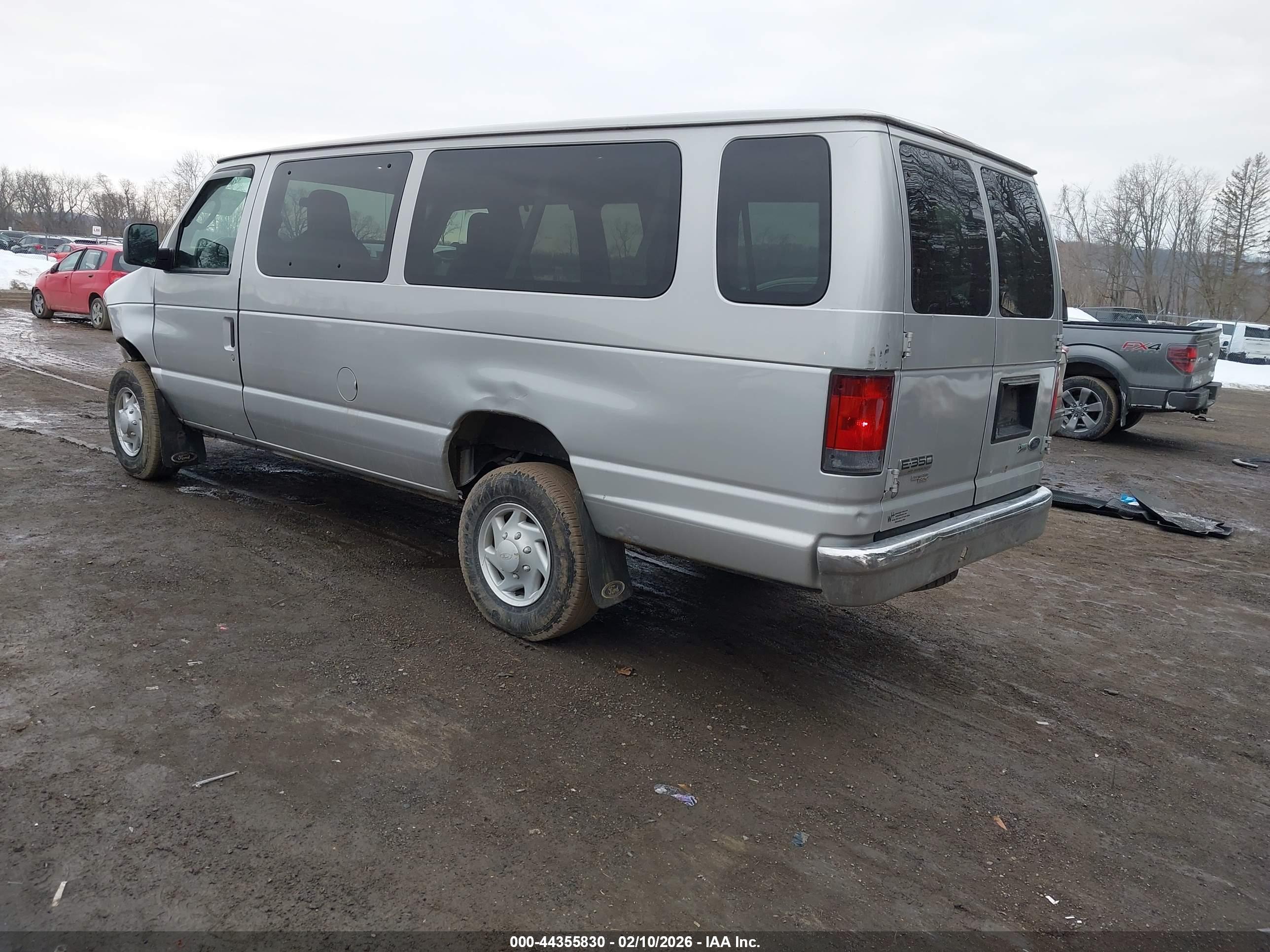 FORD E-350 image 3