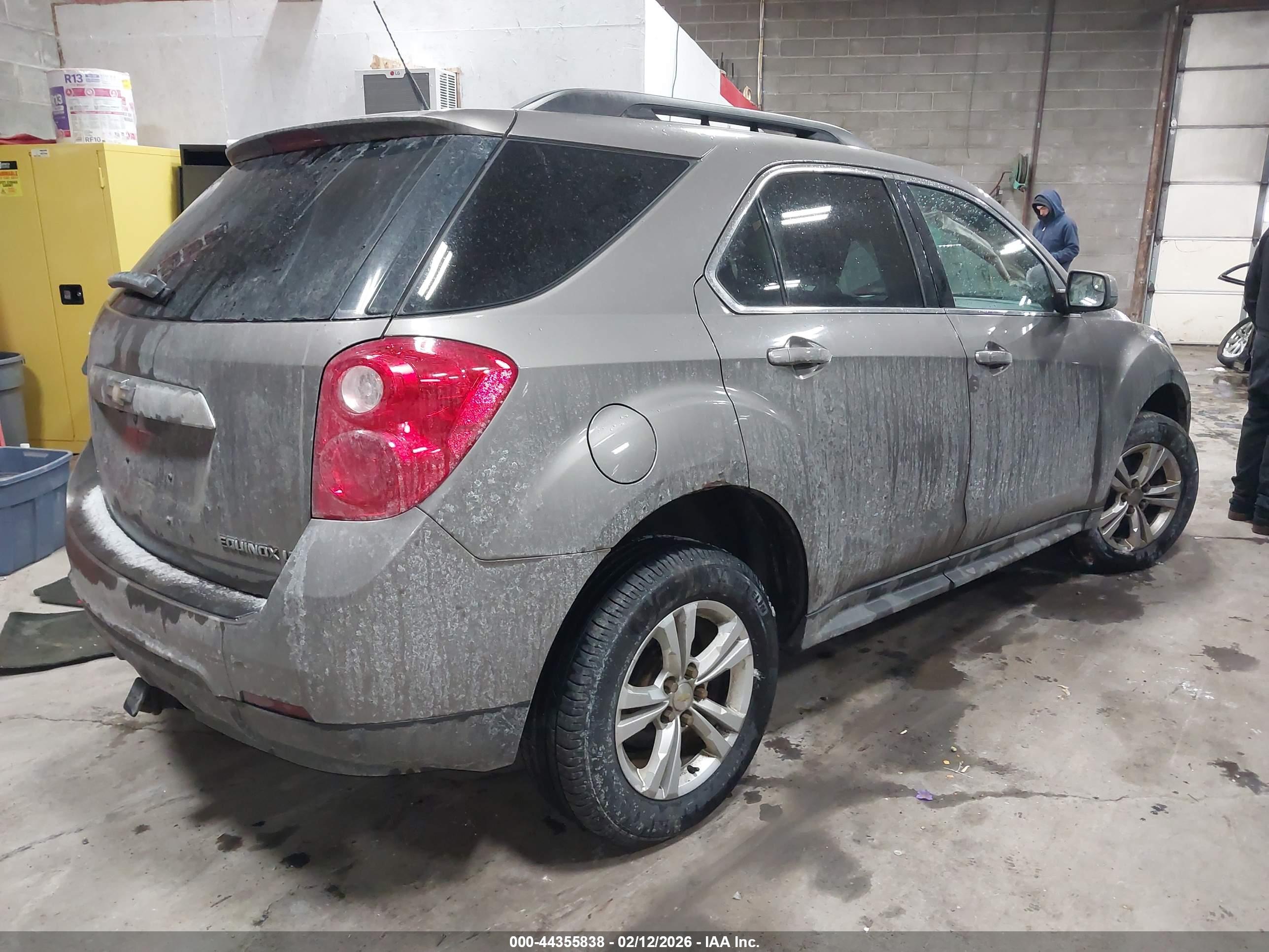 CHEVROLET EQUINOX image 4