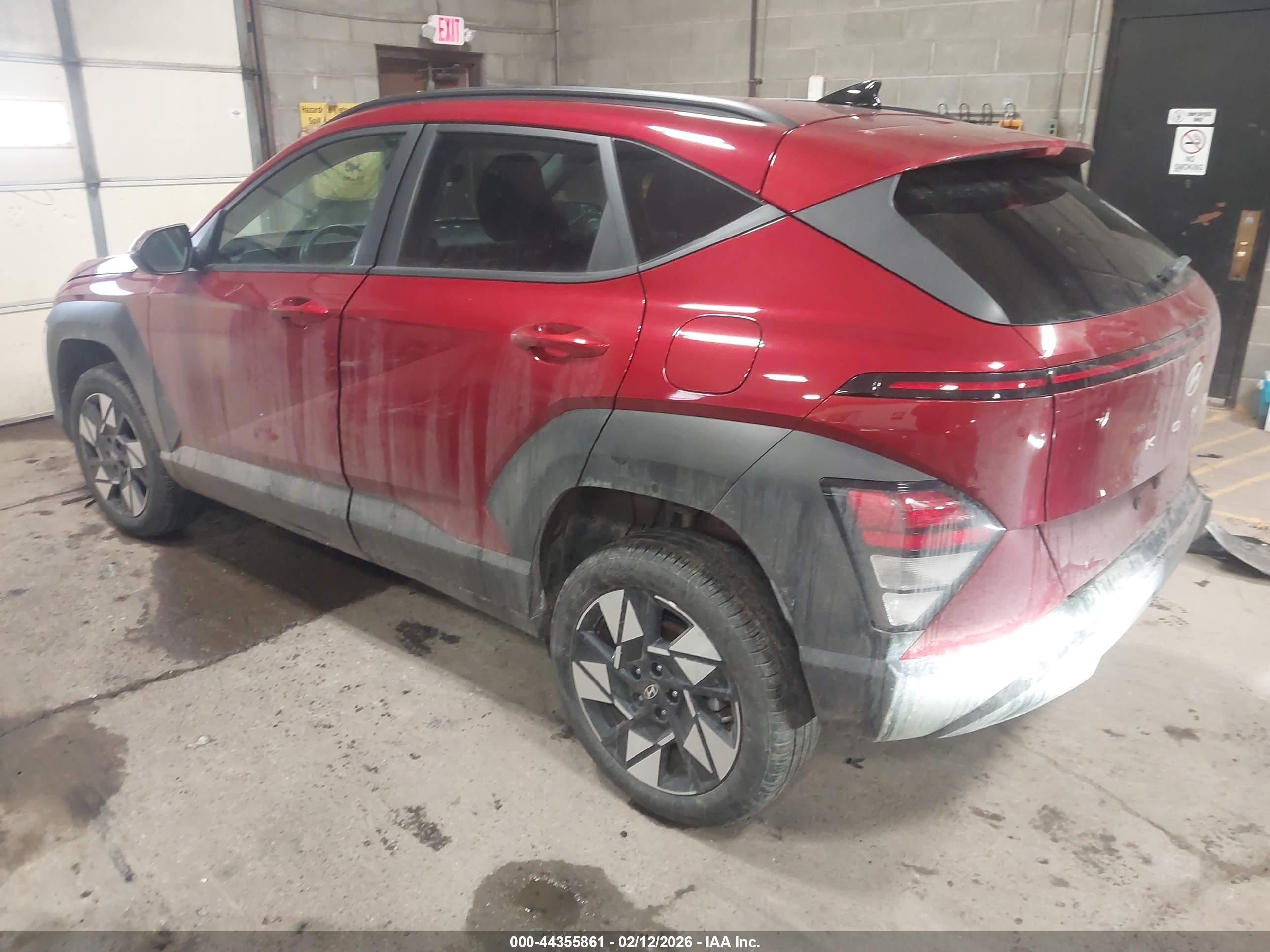 HYUNDAI KONA image 3