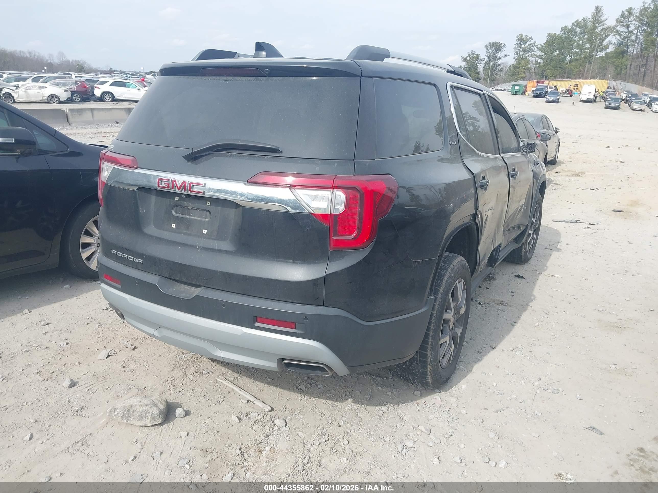 GMC ACADIA image 4