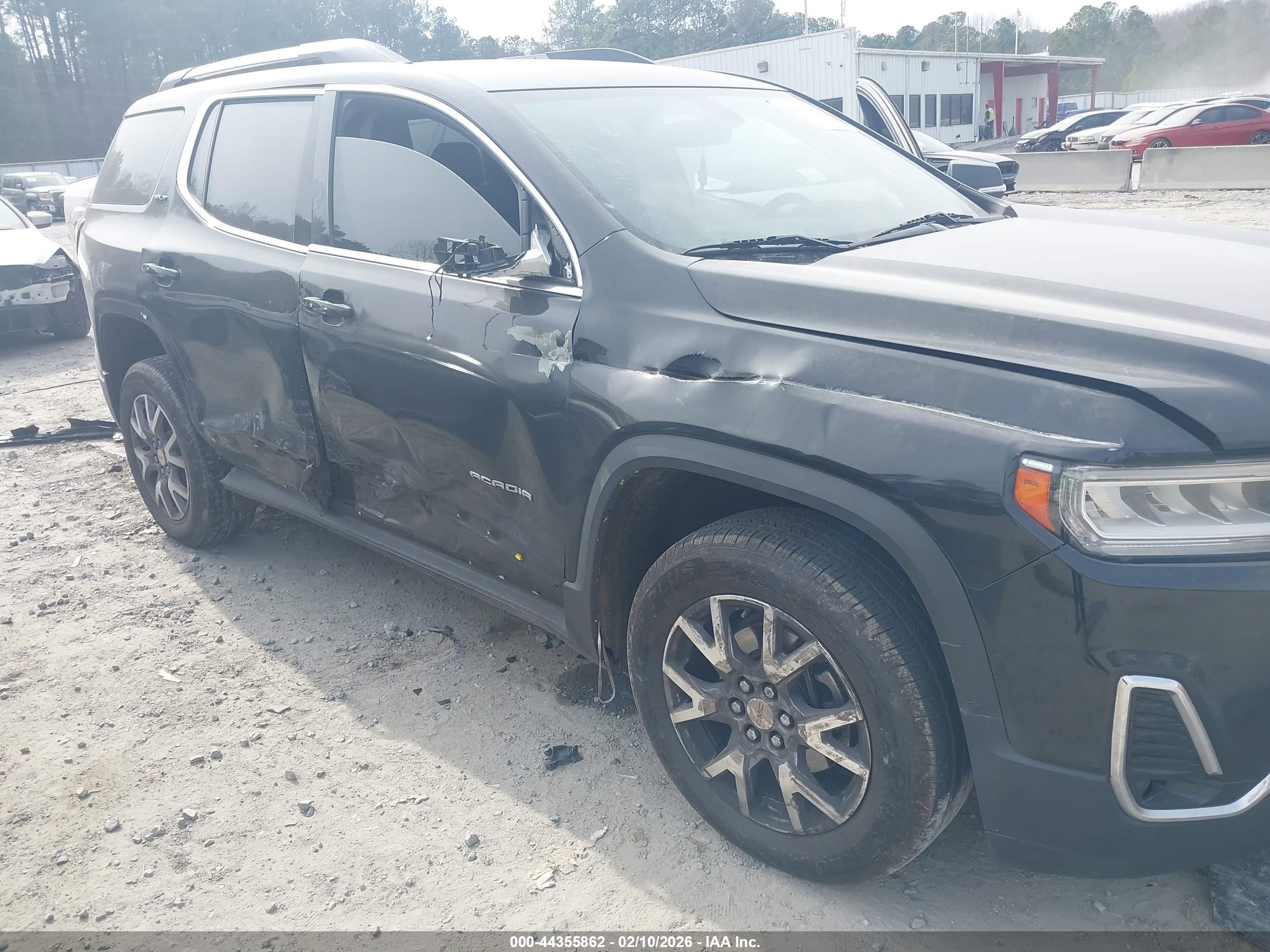 GMC ACADIA image 6