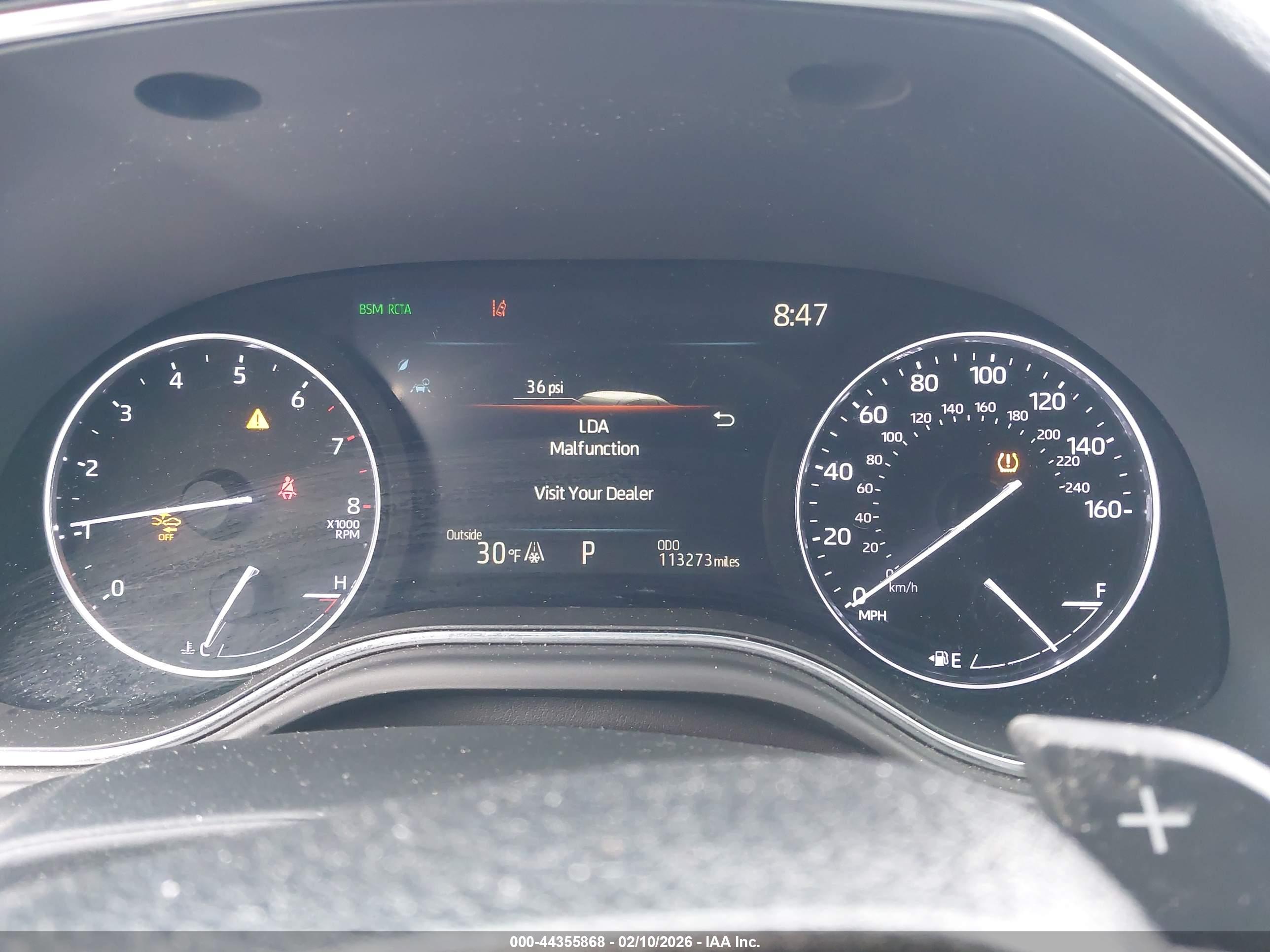TOYOTA AVALON image 7