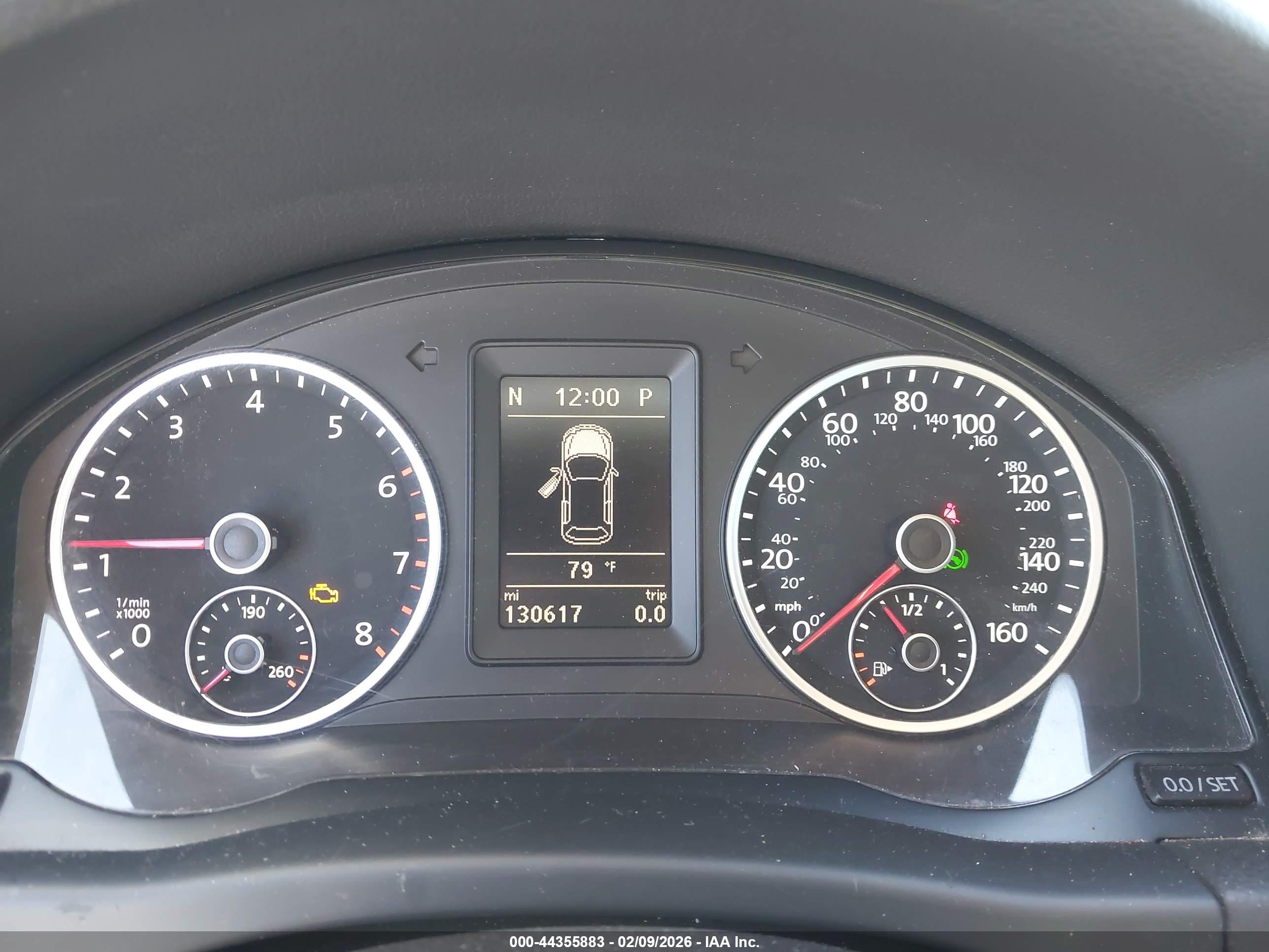 VOLKSWAGEN TIGUAN image 7