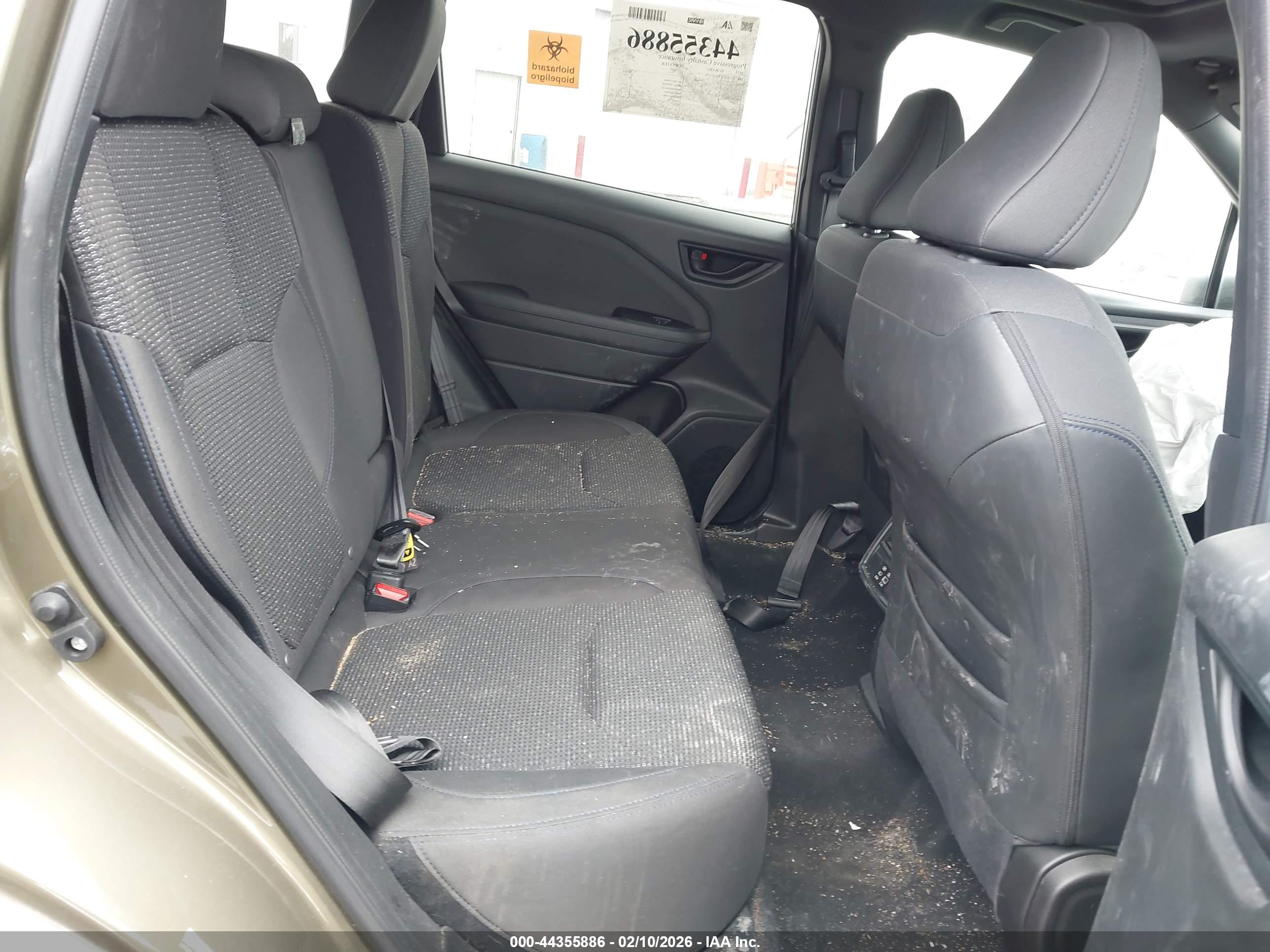 SUBARU FORESTER image 8