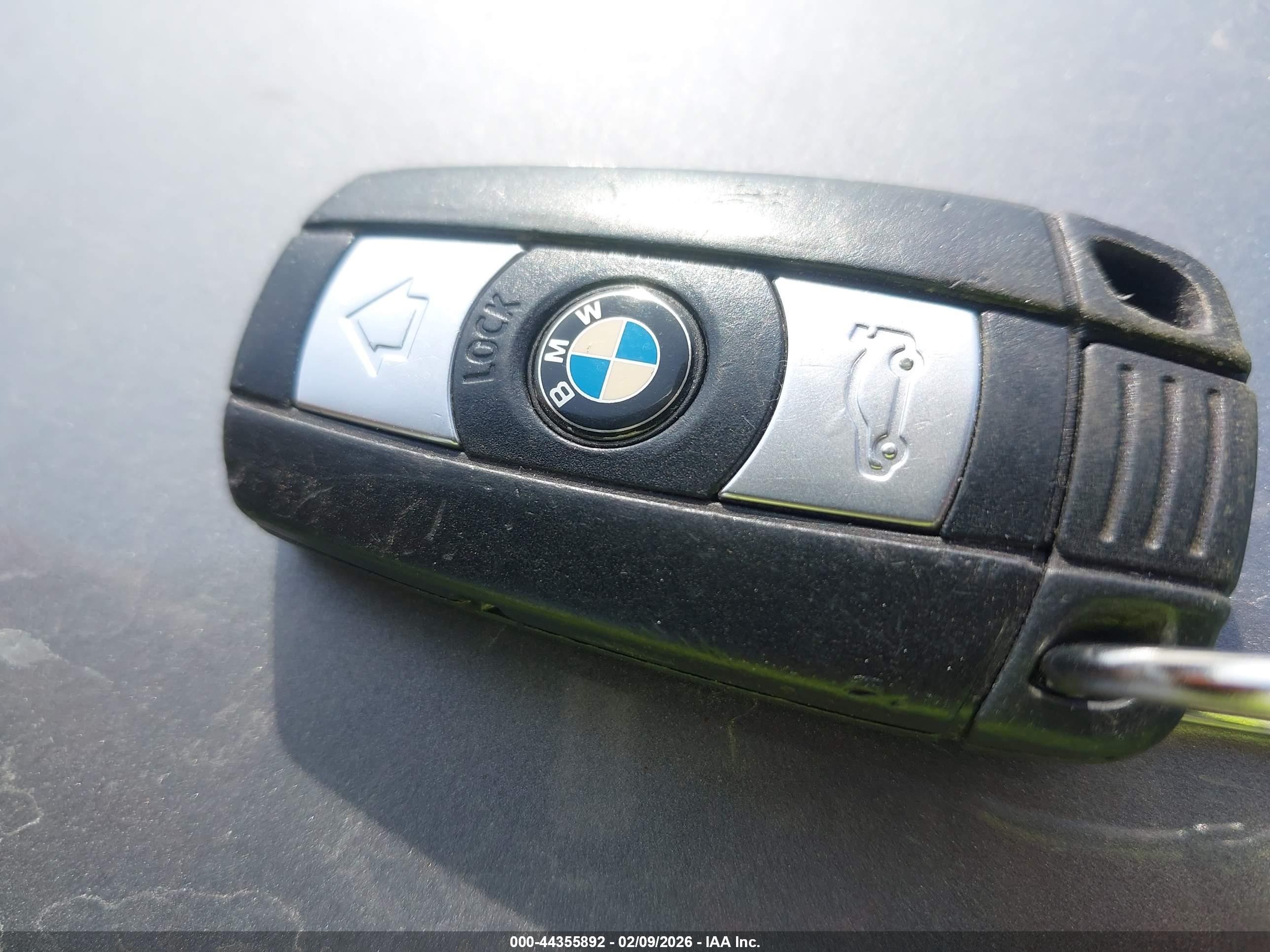 BMW 335I image 11
