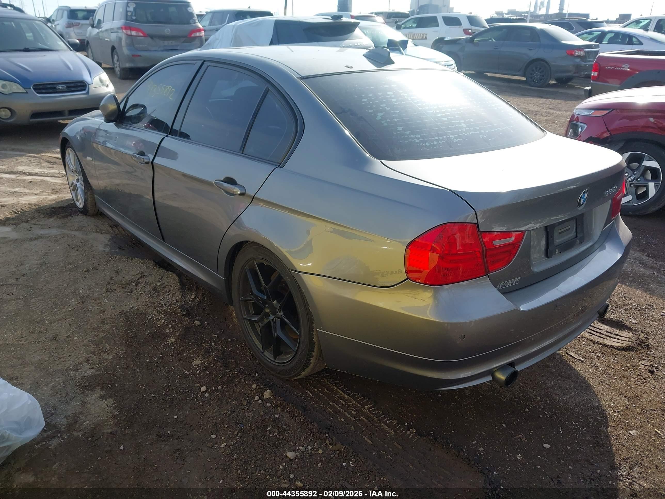 BMW 335I image 3