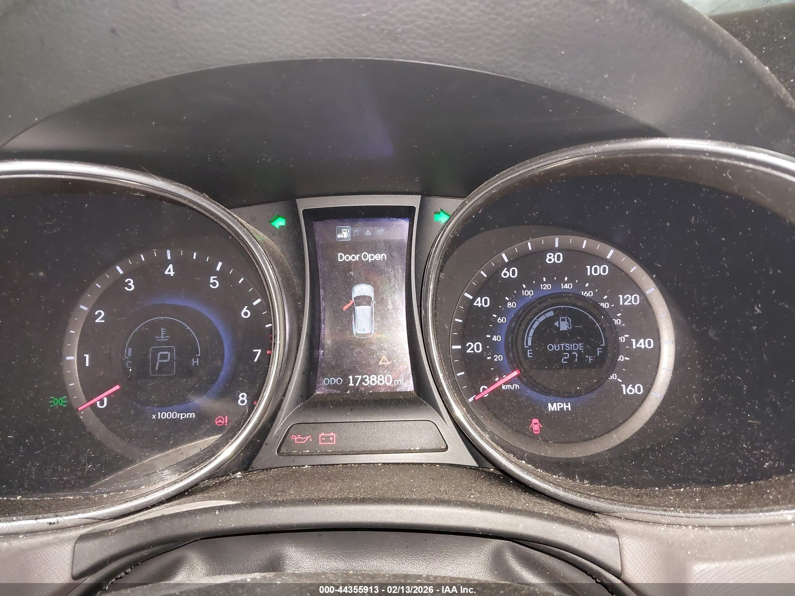 HYUNDAI SANTA image 7
