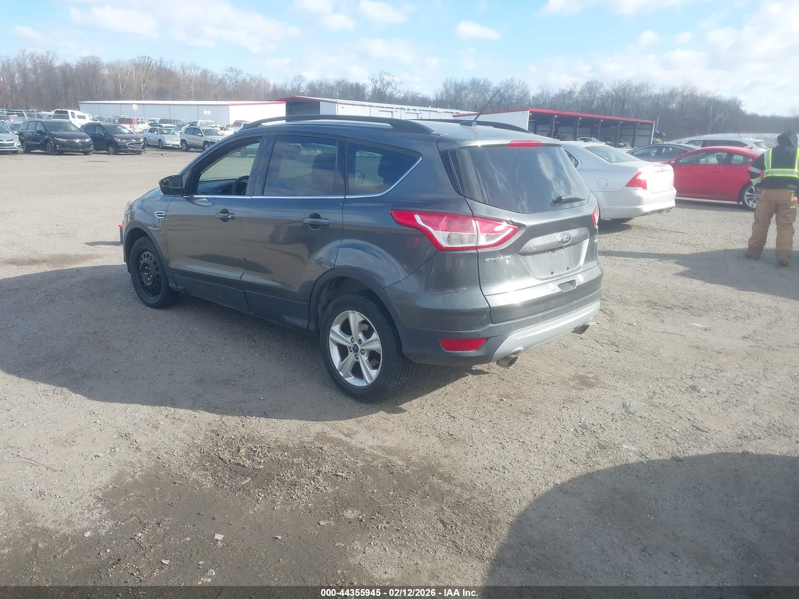 FORD ESCAPE image 3