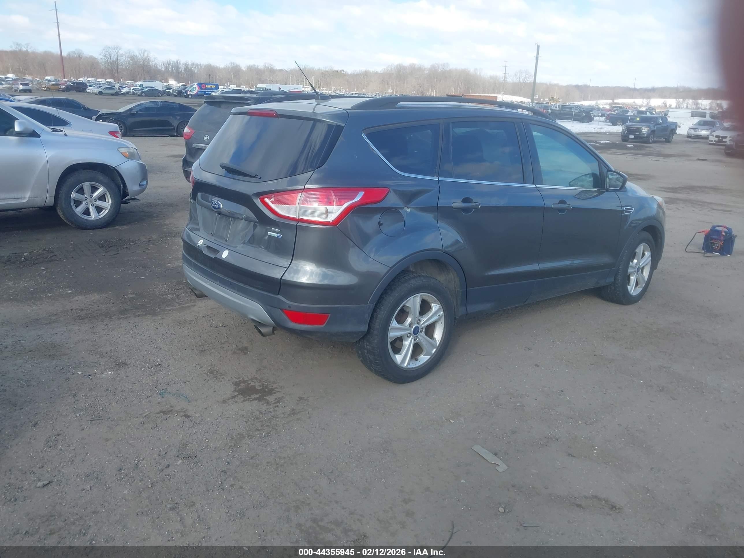 FORD ESCAPE image 4